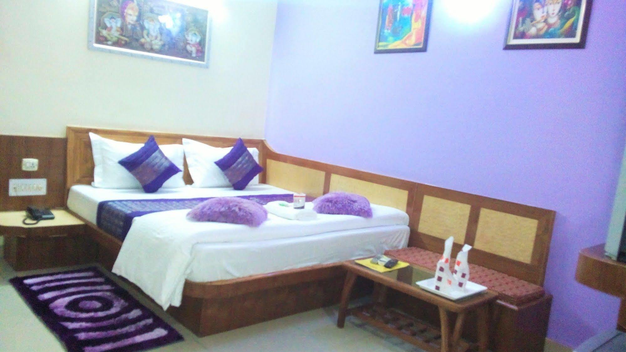 Hotel Ganga 3*