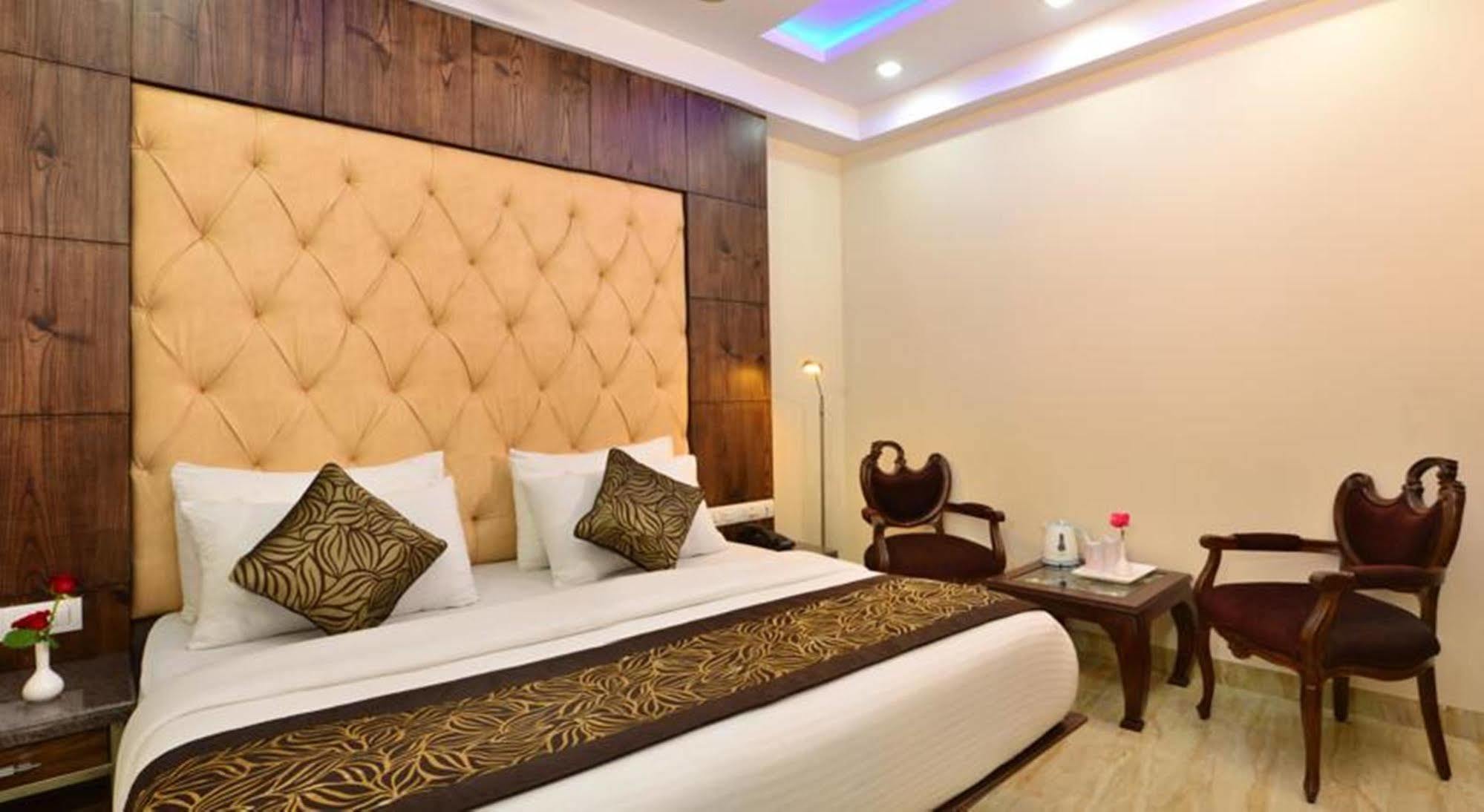 Hotel Well Dx New Delhi
