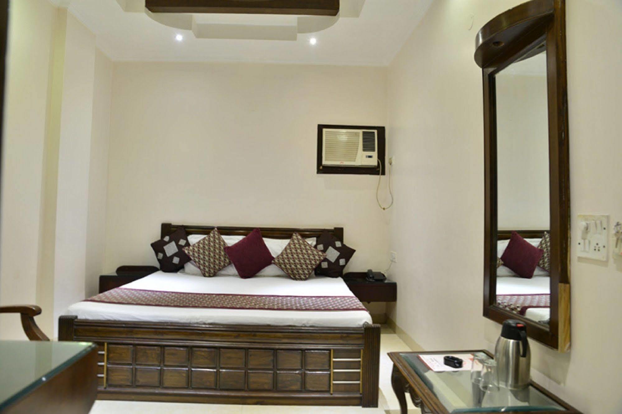 Amax New Delhi