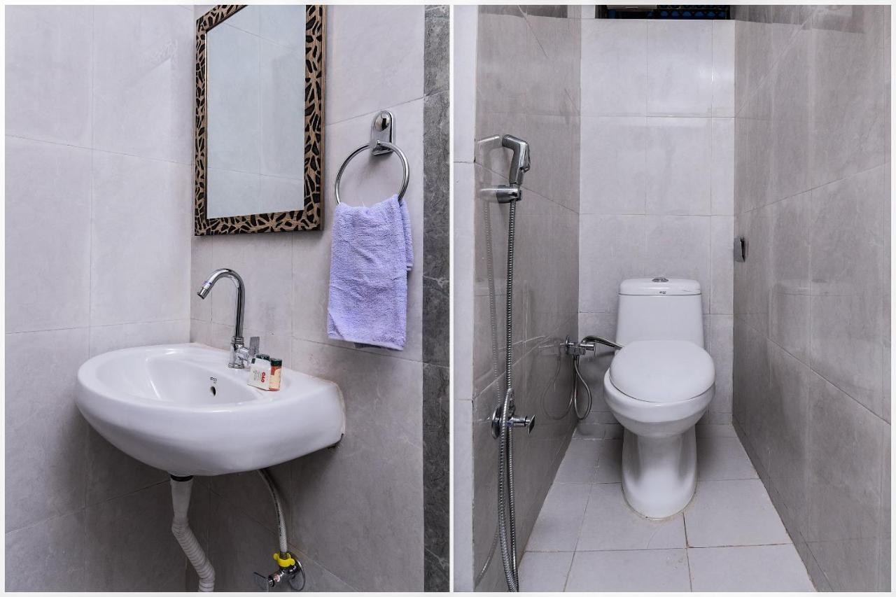 Oyo 15624 Golden Plaza 3*