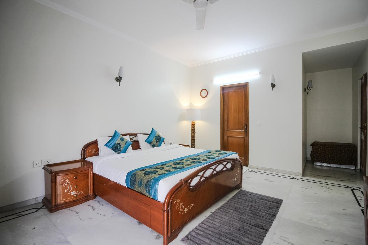 Under My Roof Green Park Bed & Breakfast 3*