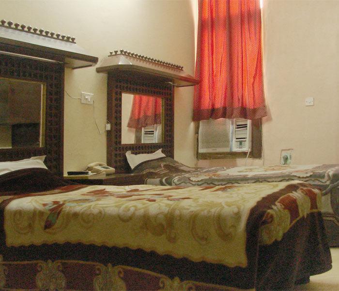 Krishna Palace 2*