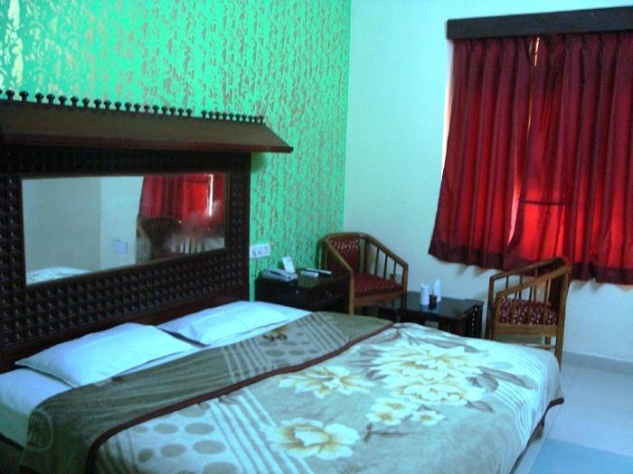 Krishna Palace Hotel 2*