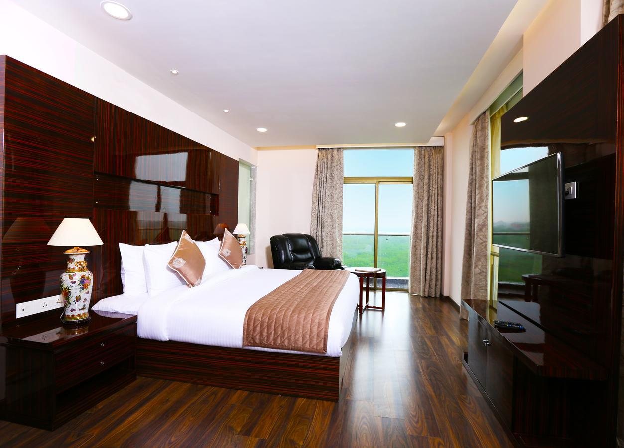La New Hotel 5*