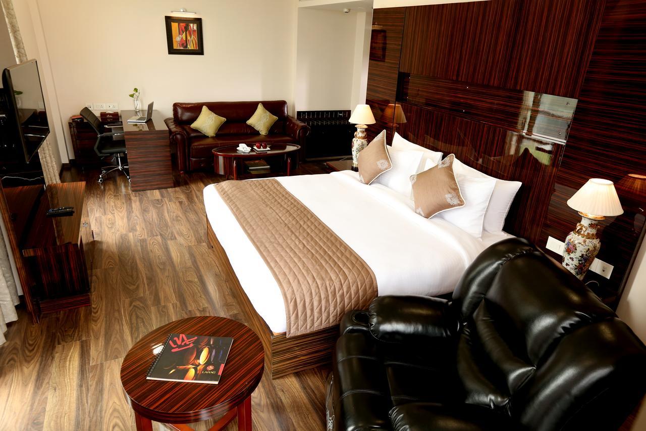 La New Hotel