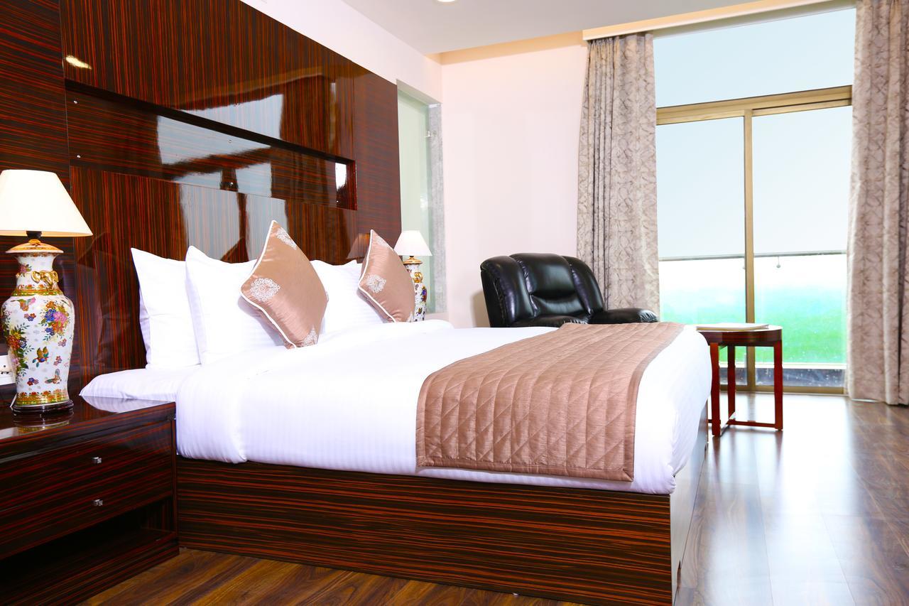La New 5* Delhi (National Capital Territory of India)