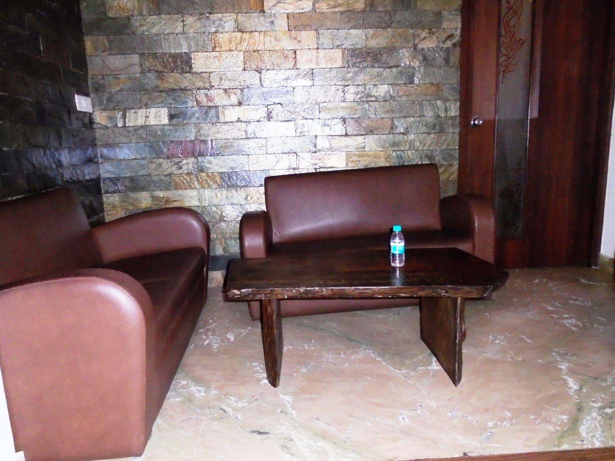 Hotel Tawang Near B L Kapoor Hospital A Well Hygiene Delhi (National Capital Territory of India)