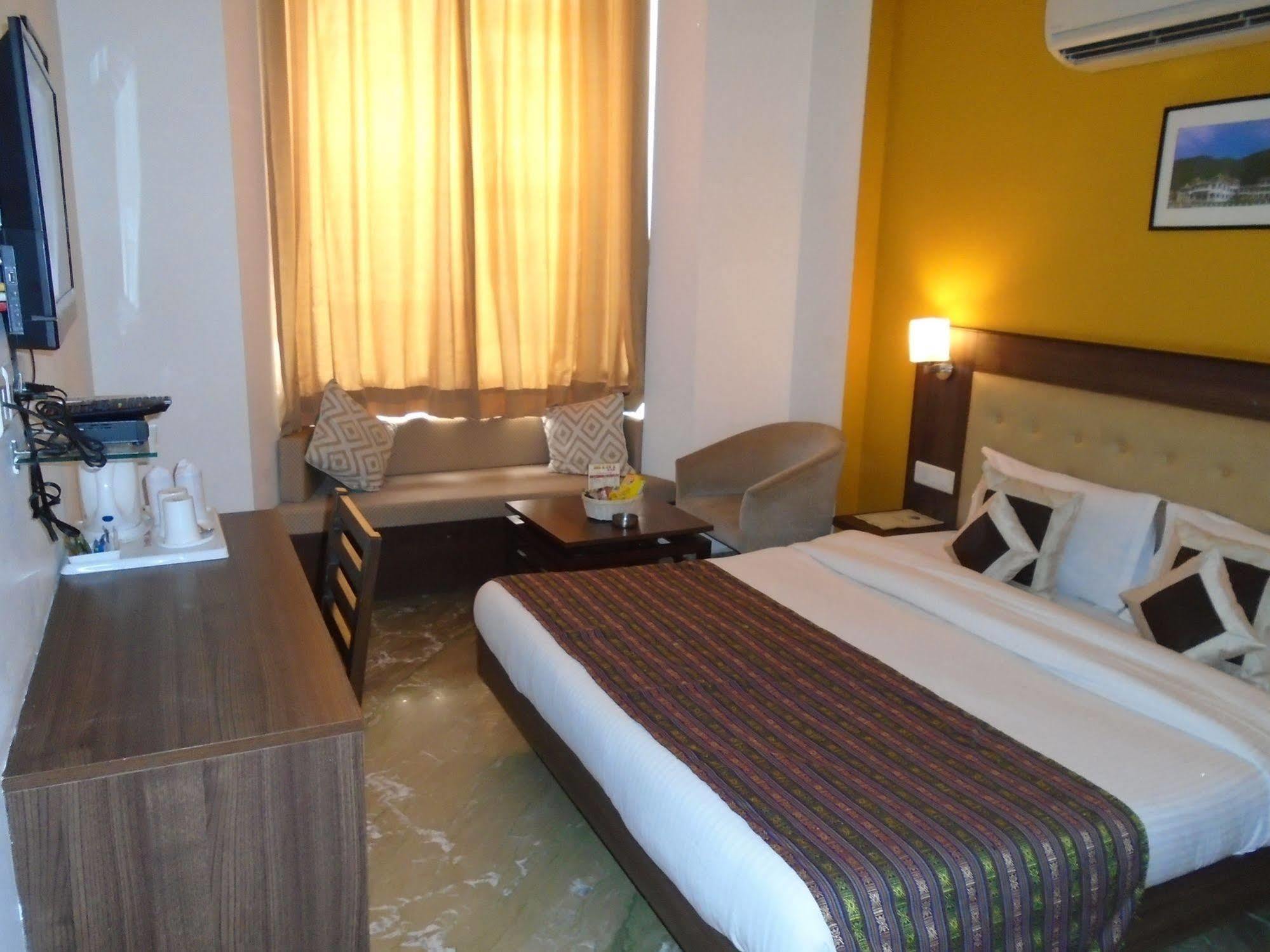 Tawang Near B L Kapoor Hospital A Well Hygiene Hotel Delhi (National Capital Territory of India)