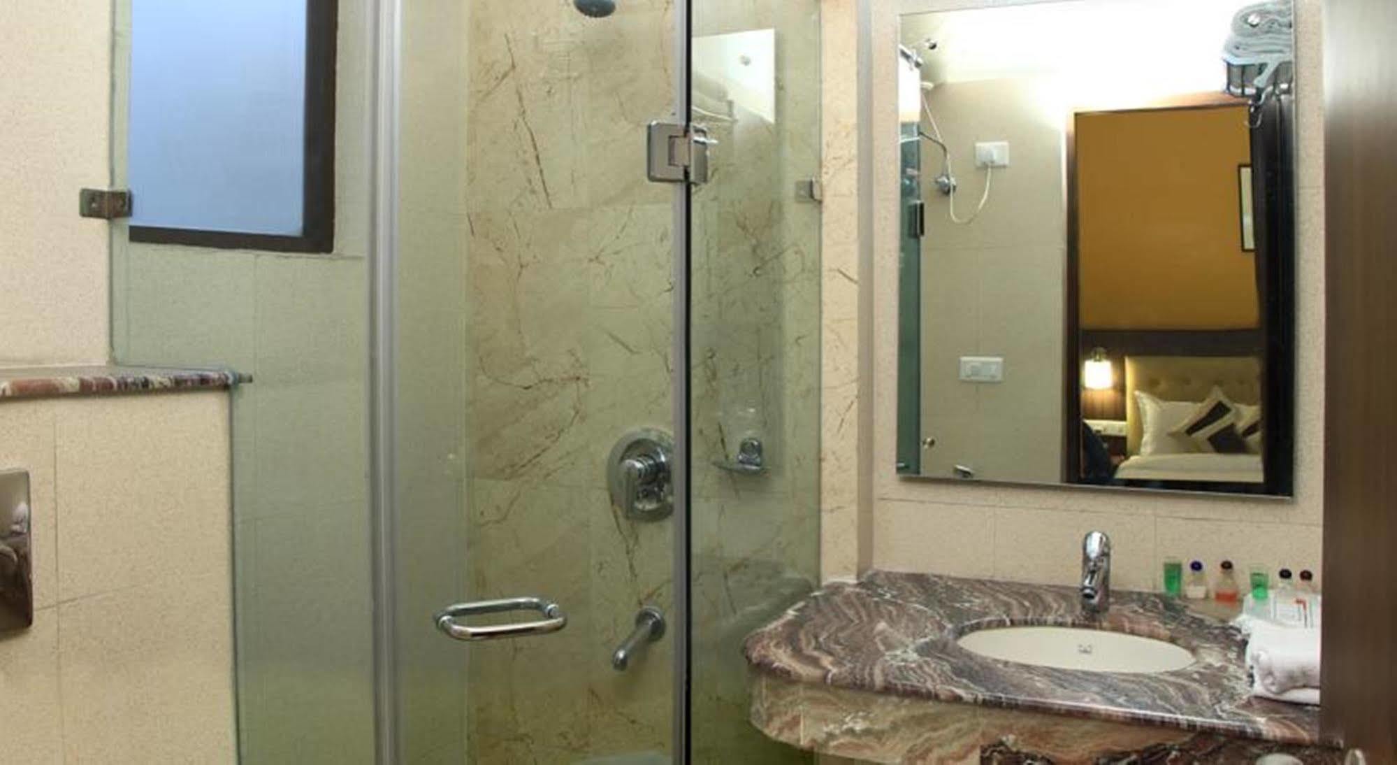 Tawang Near B L Kapoor Hospital A Well Hygiene Delhi (National Capital Territory of India)