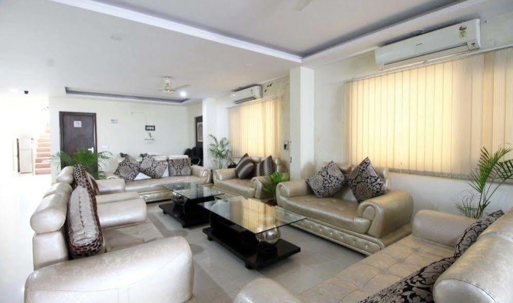 Kundan Palace 3*