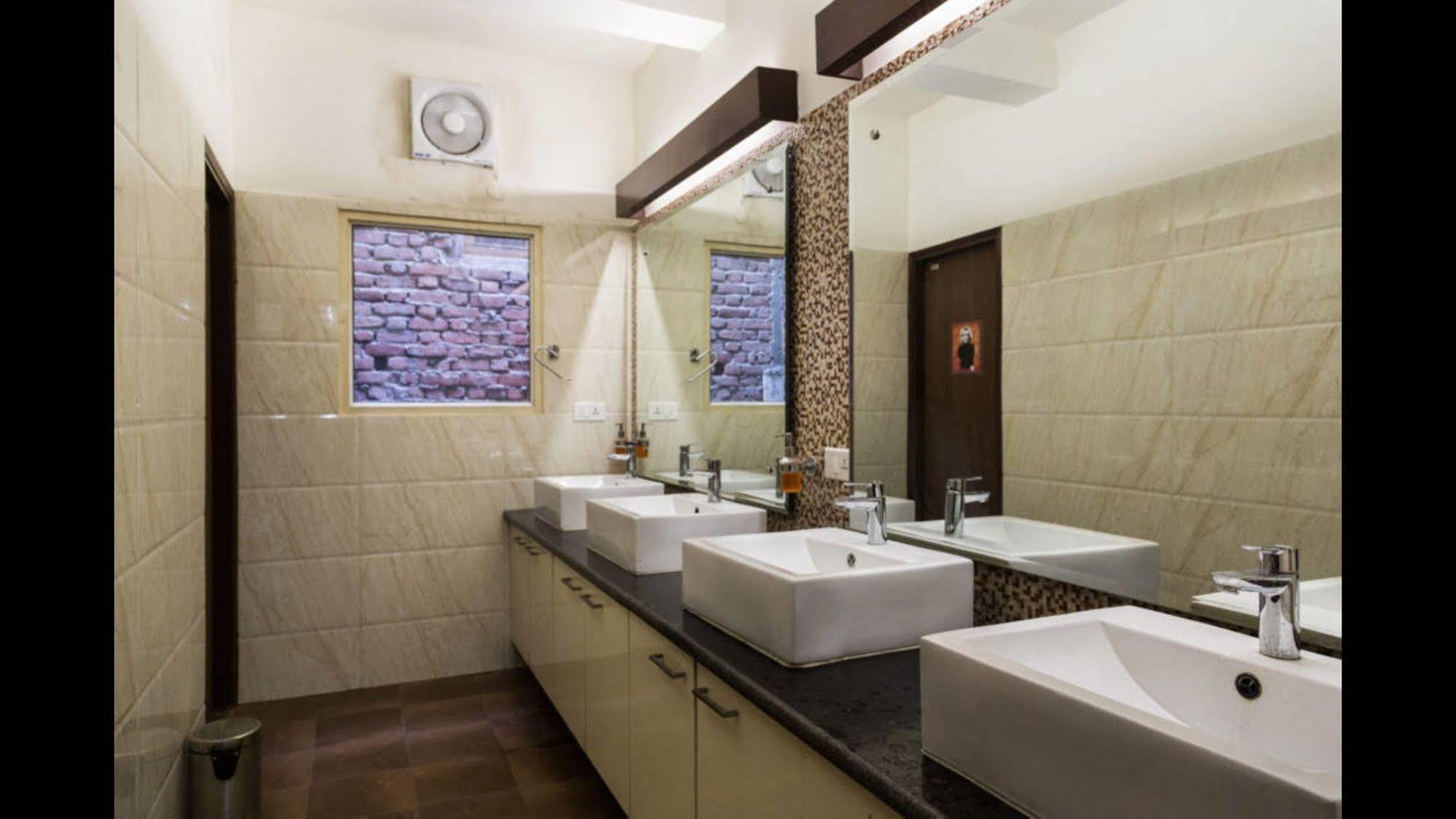 Hostel Joey's Delhi - 20 Mins From Railway Station New Delhi