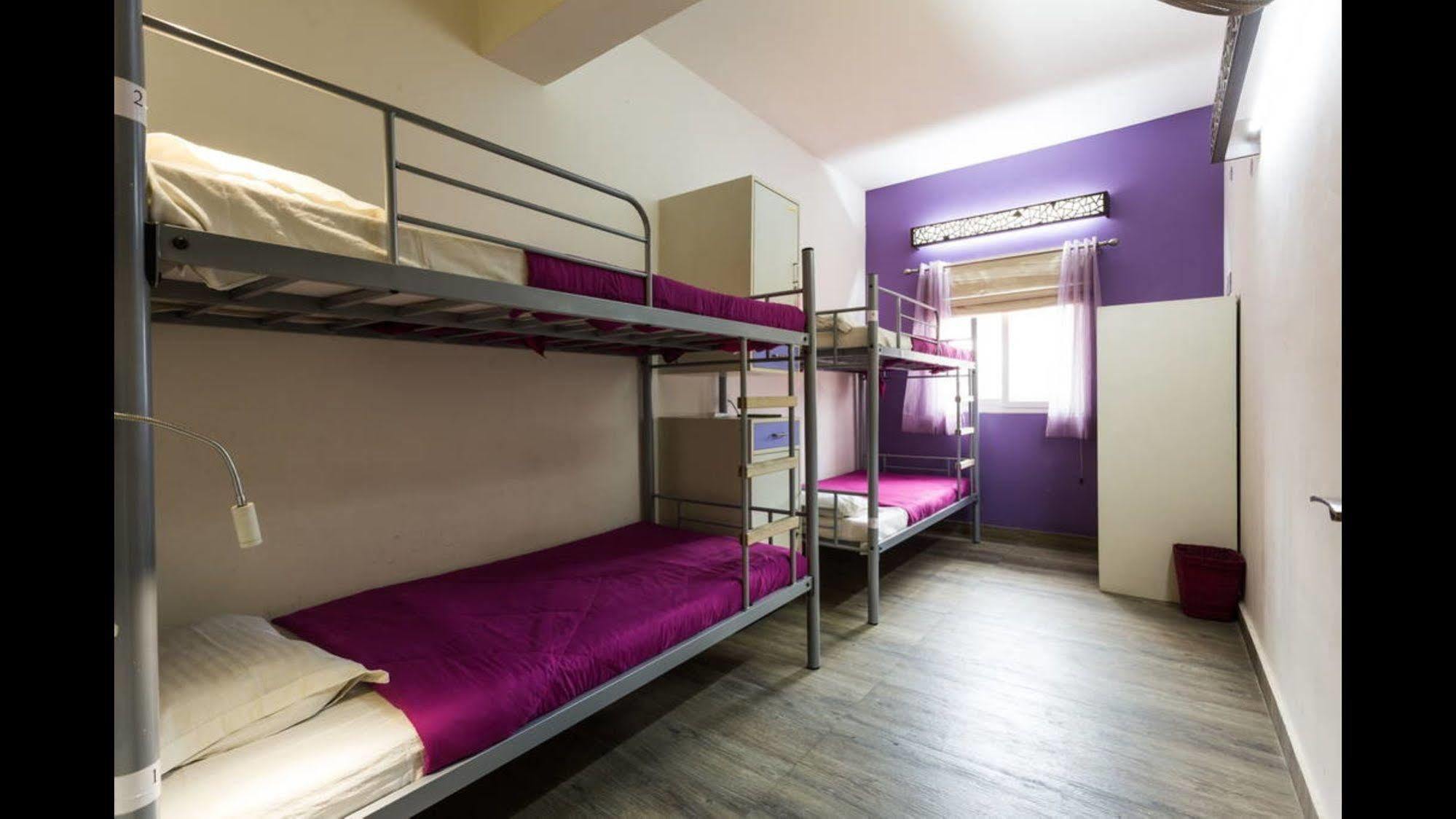 Hostel Joey's Delhi - 20 Mins From Railway Station *