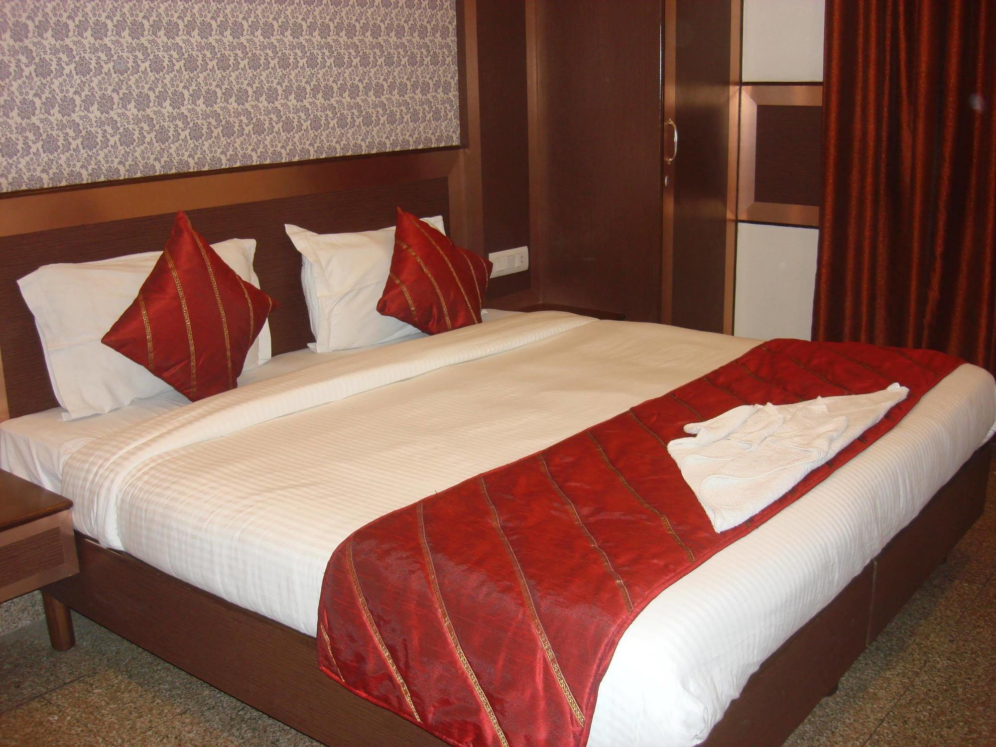 Hotel Rama Deluxe