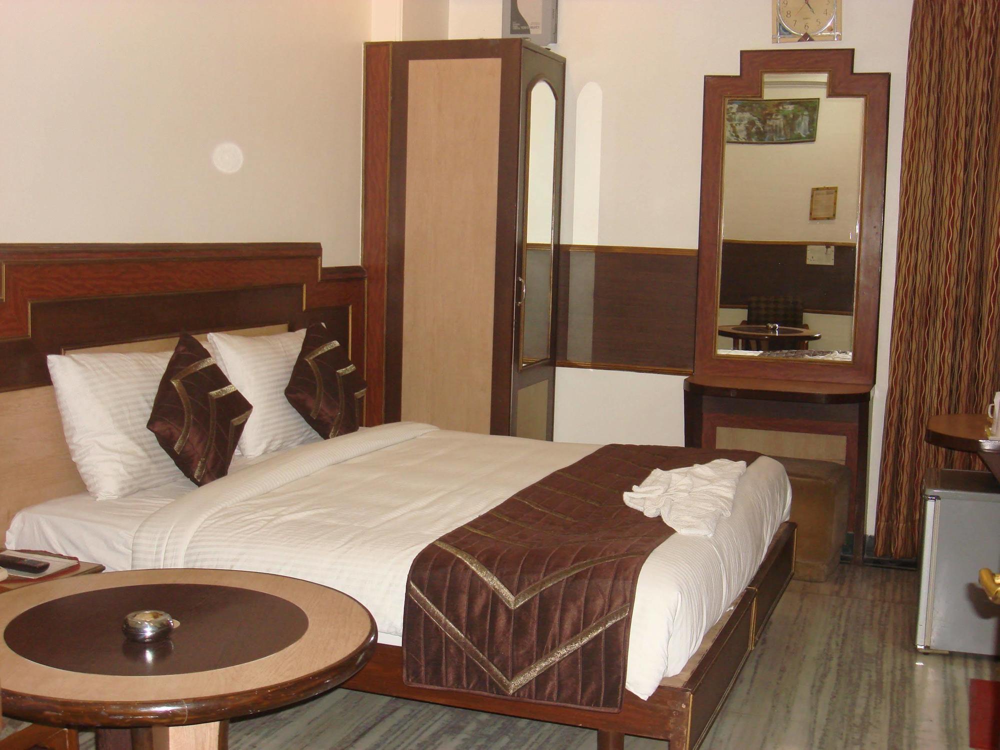 Rama Deluxe Hotel