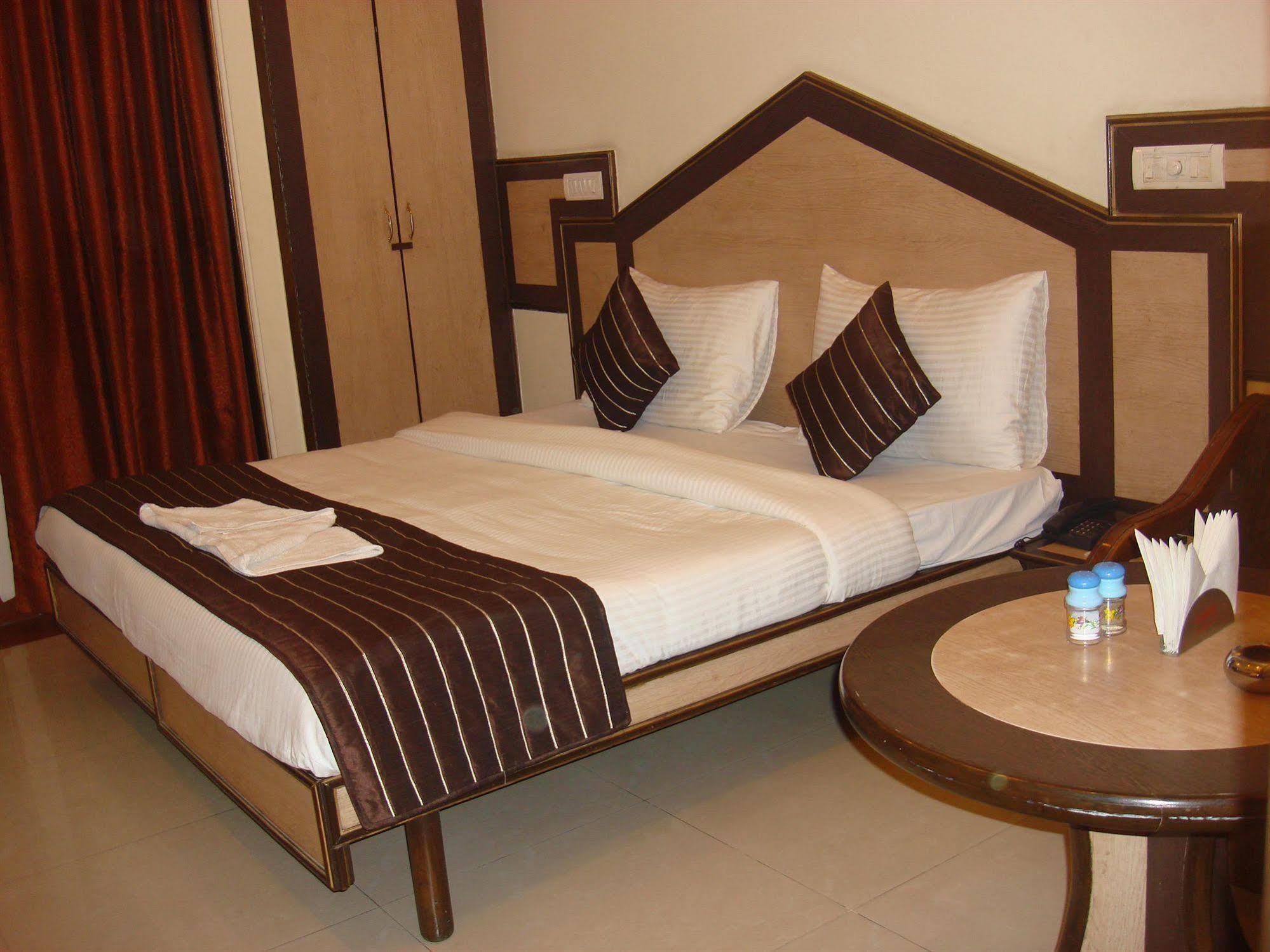 Rama Deluxe Hotel 3*