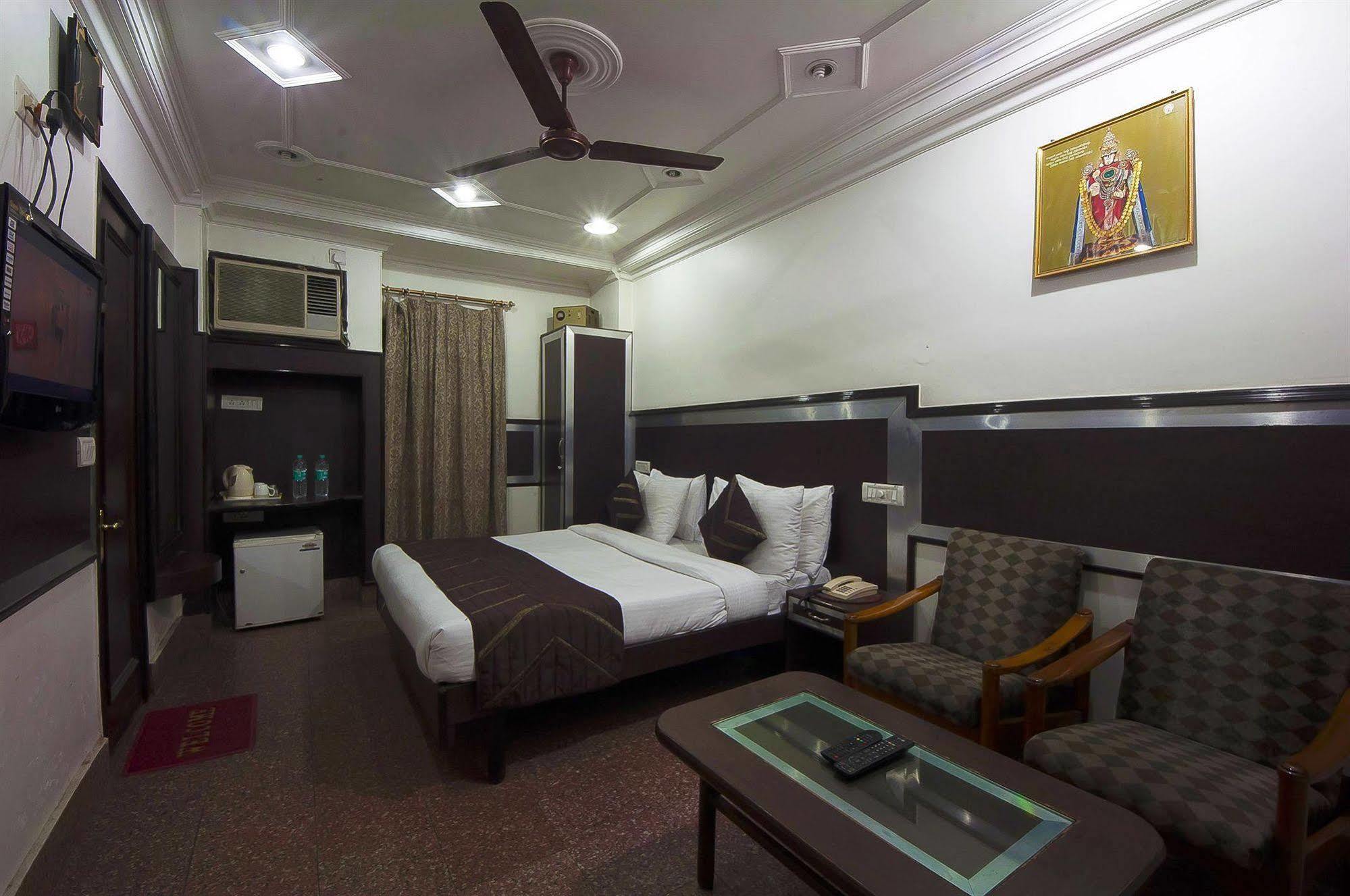 Hotel Rama Deluxe