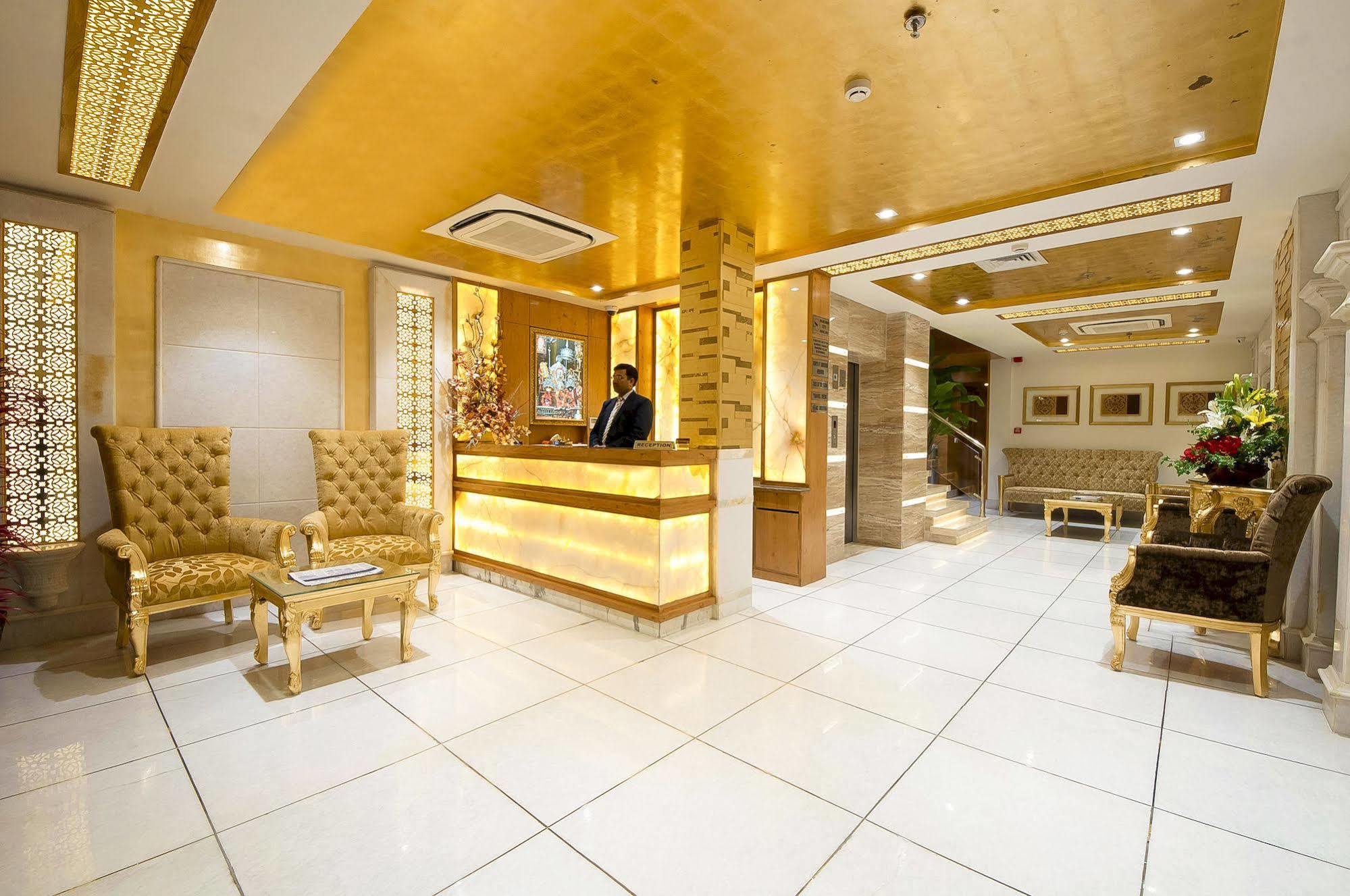 Swaran Palace Hotel 4*