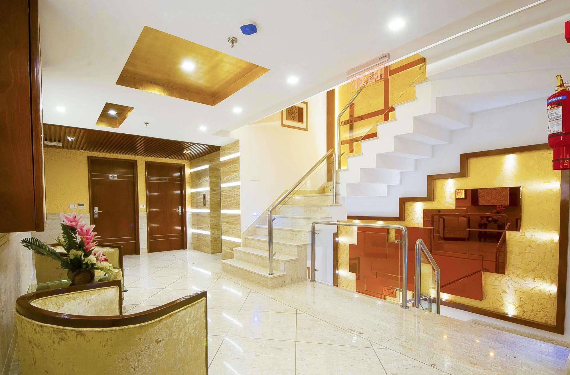 Swaran Palace 4*