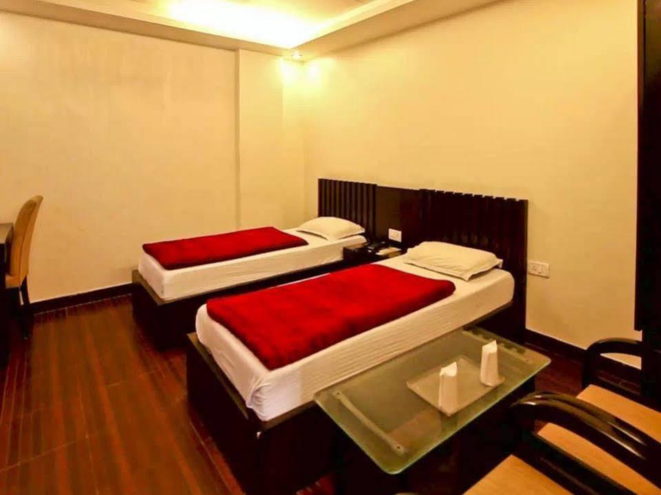 New Walnut Castle Hotel