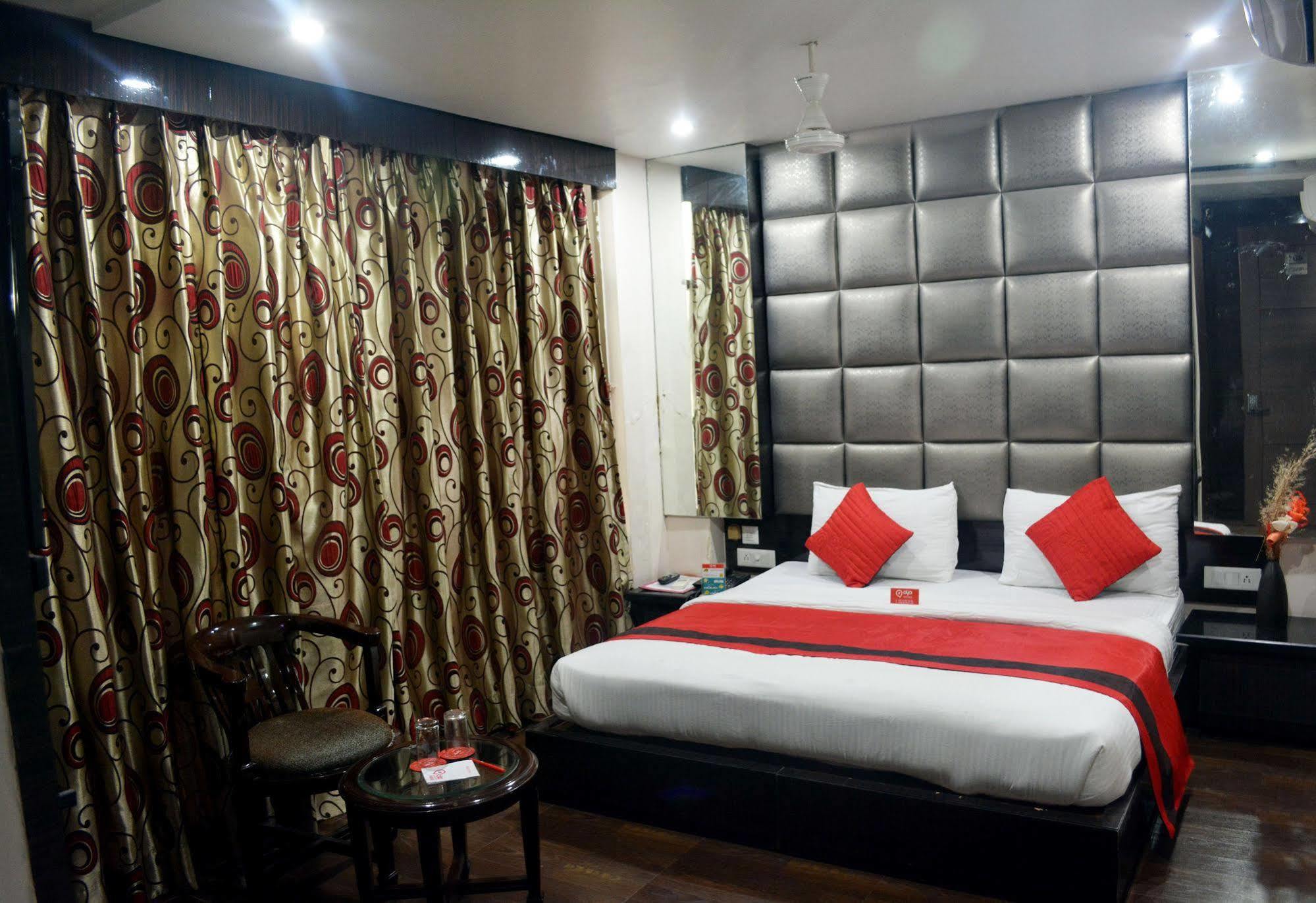 Fabexpress Lotus Palace New Delhi