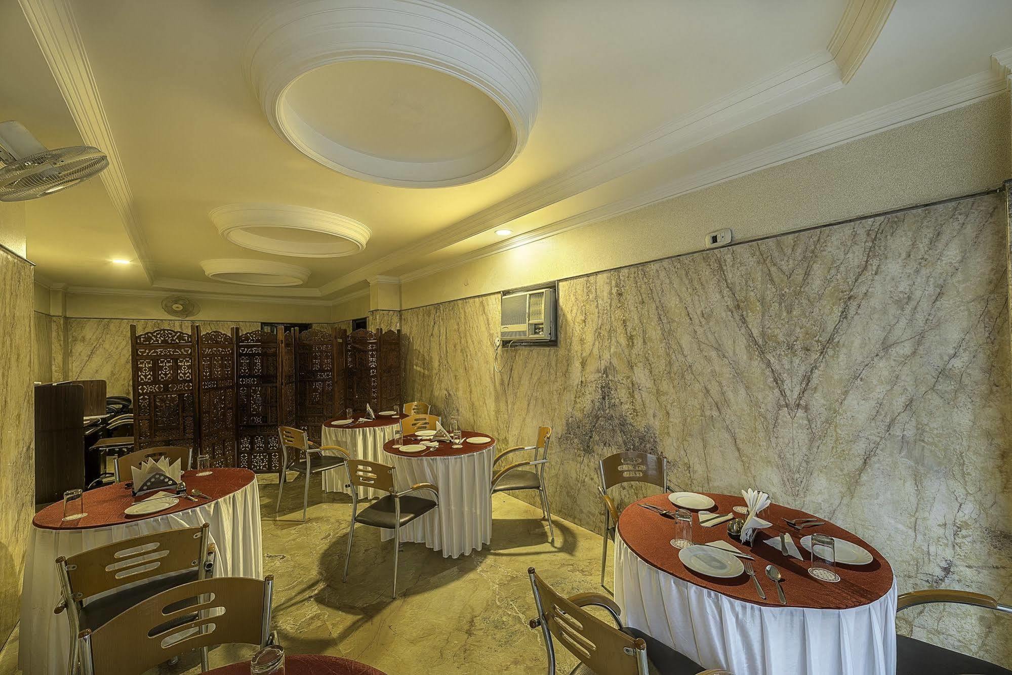 Treebo Trend Singh Sons Karol Bagh Hotel Nova Deli