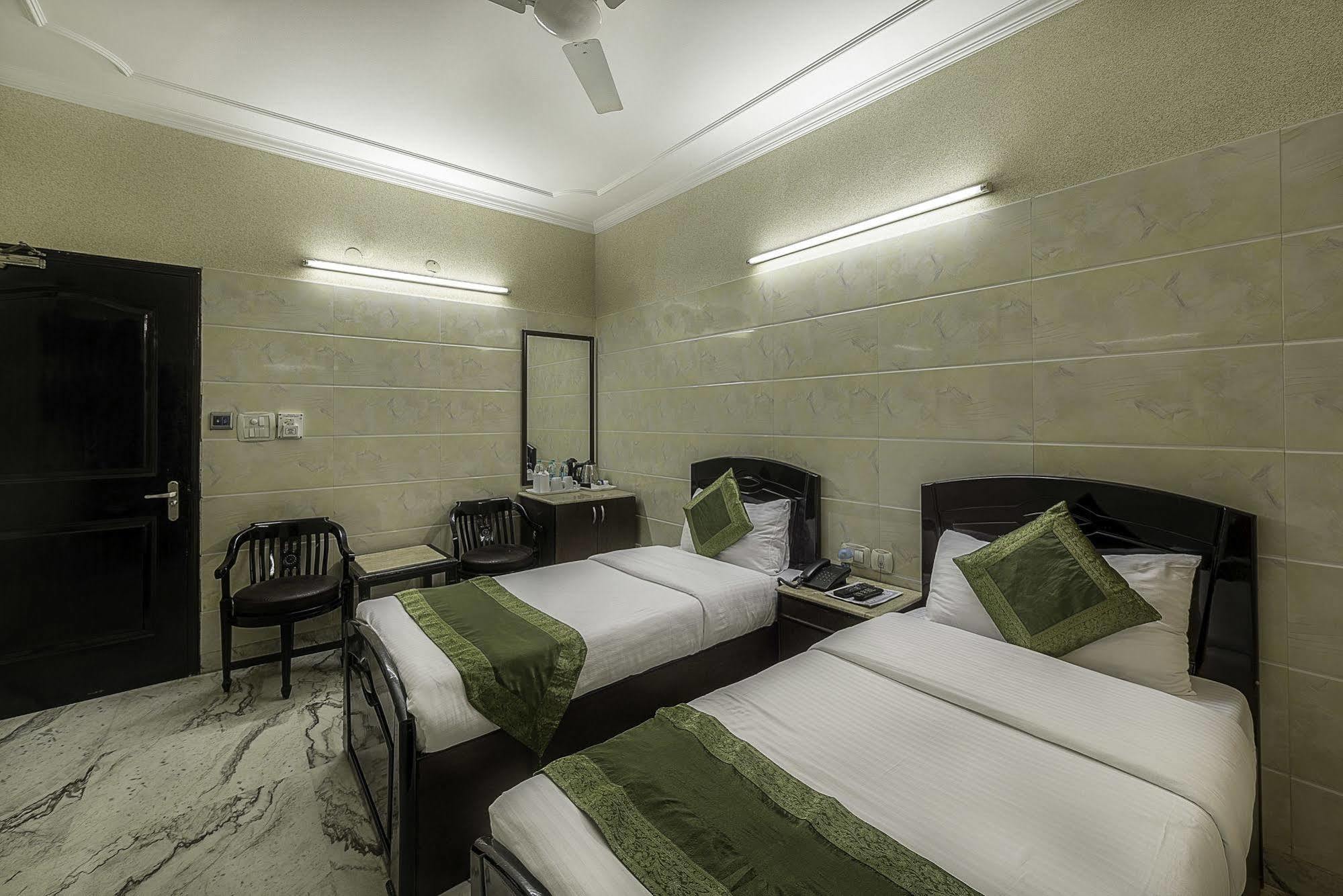 Treebo Trend Singh Sons Karol Bagh Hotel 3*