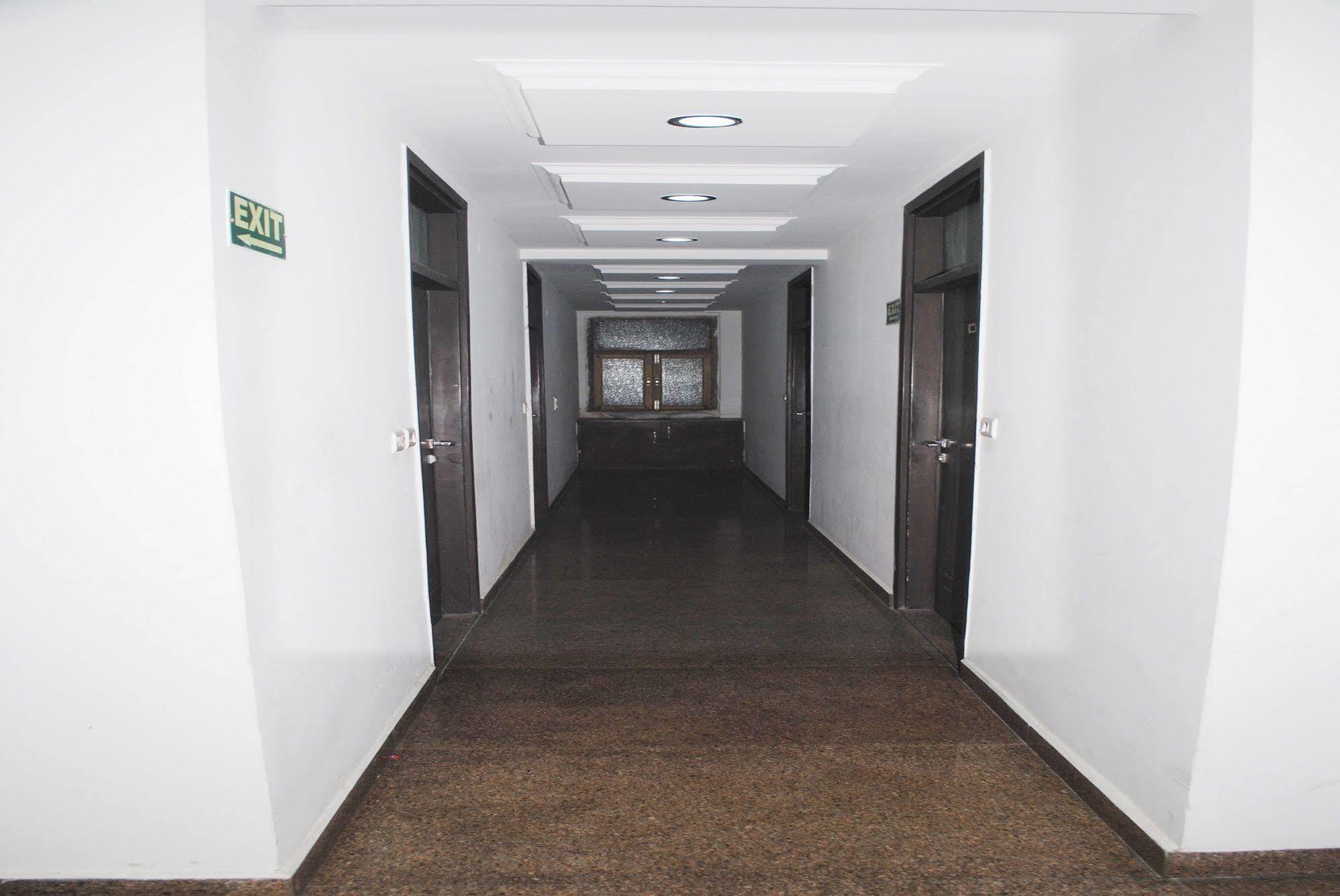 Seven Seas Hotel 2*