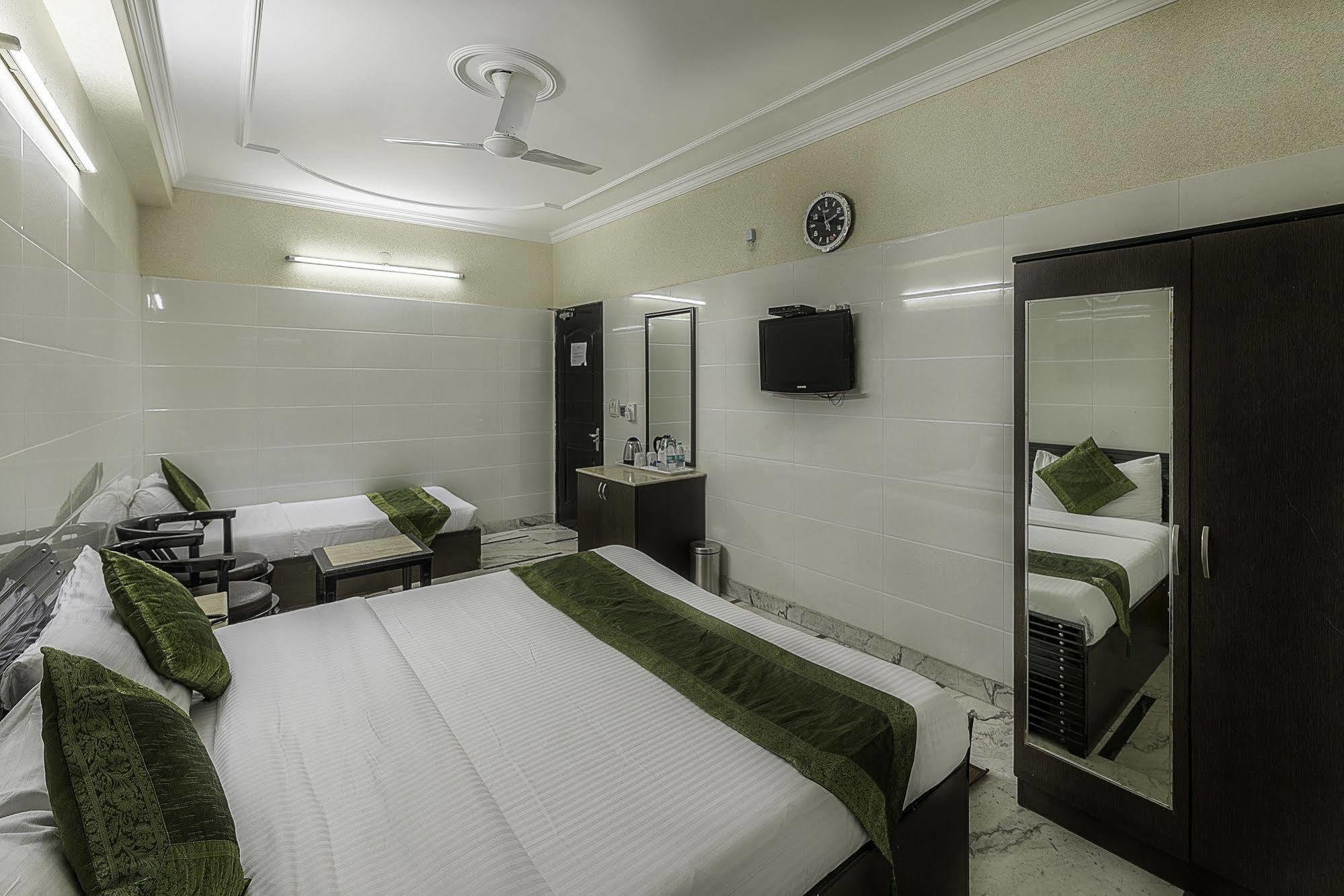 Treebo Trend Singh Sons Karol Bagh Hotel Nova Deli