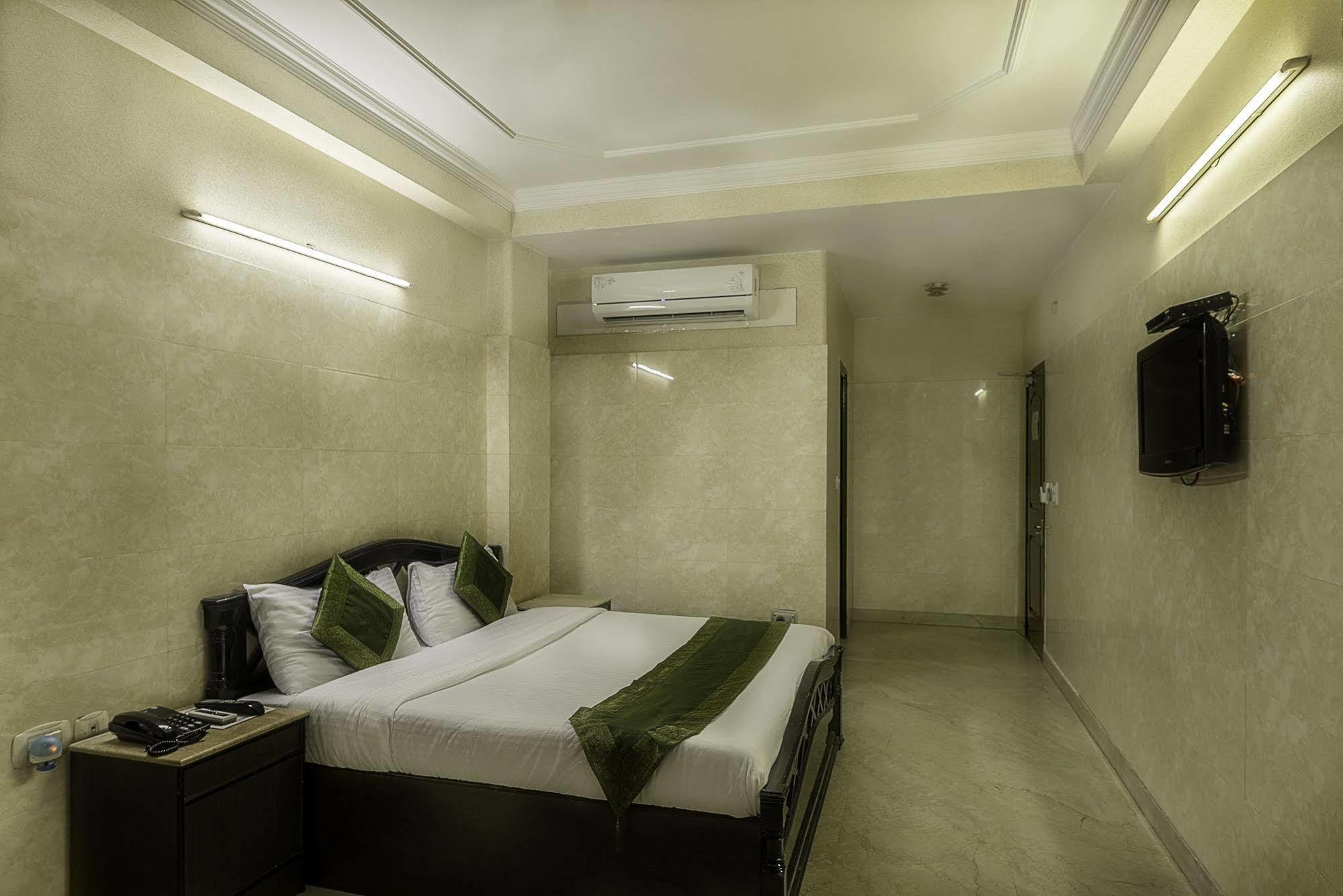 Treebo Trend Singh Sons Karol Bagh Hotel 3*