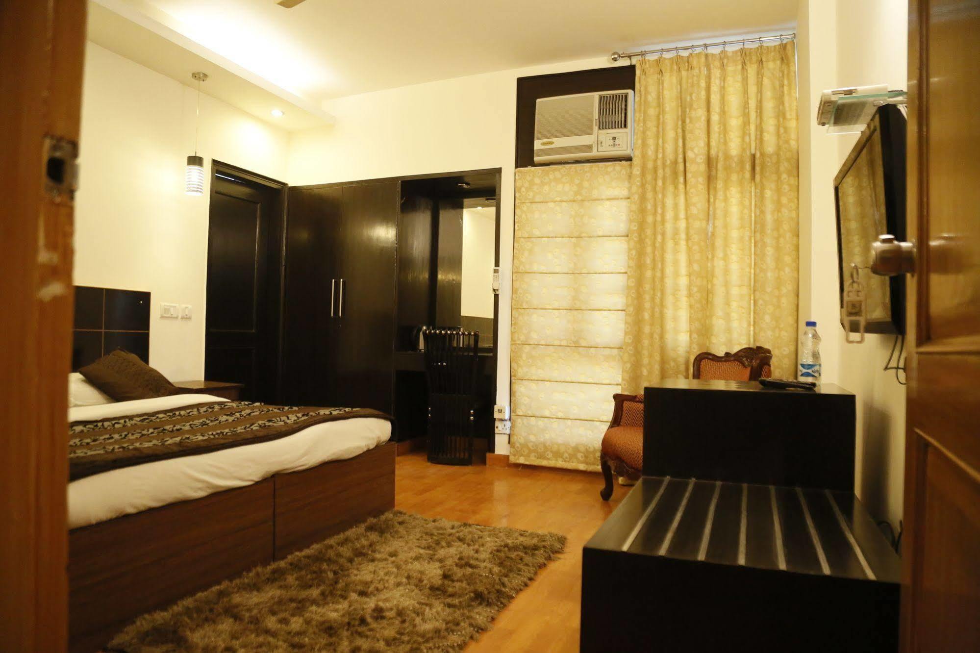 Grand Ffour Hotel Nova Deli