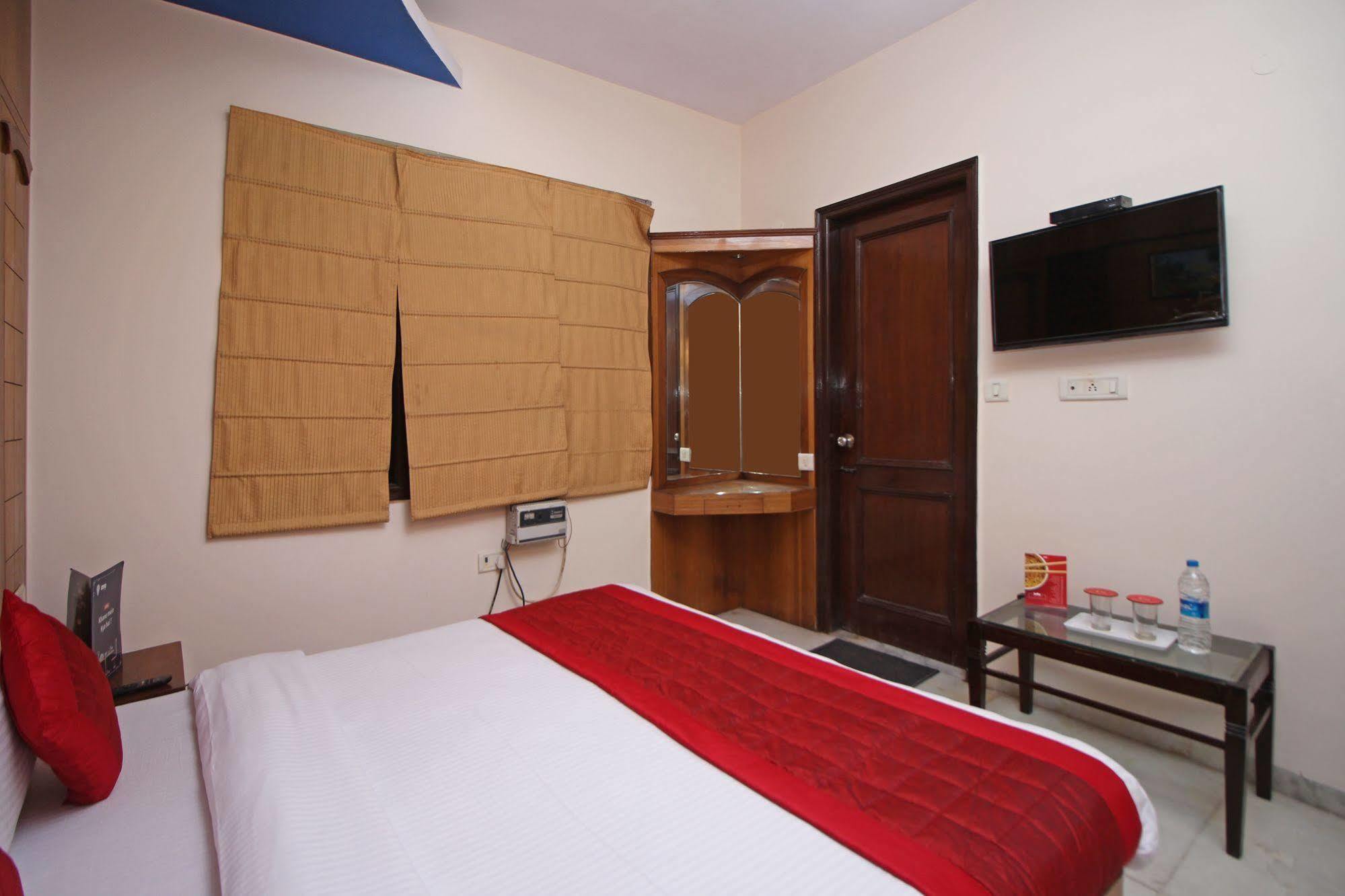 De Gold 3* New Delhi