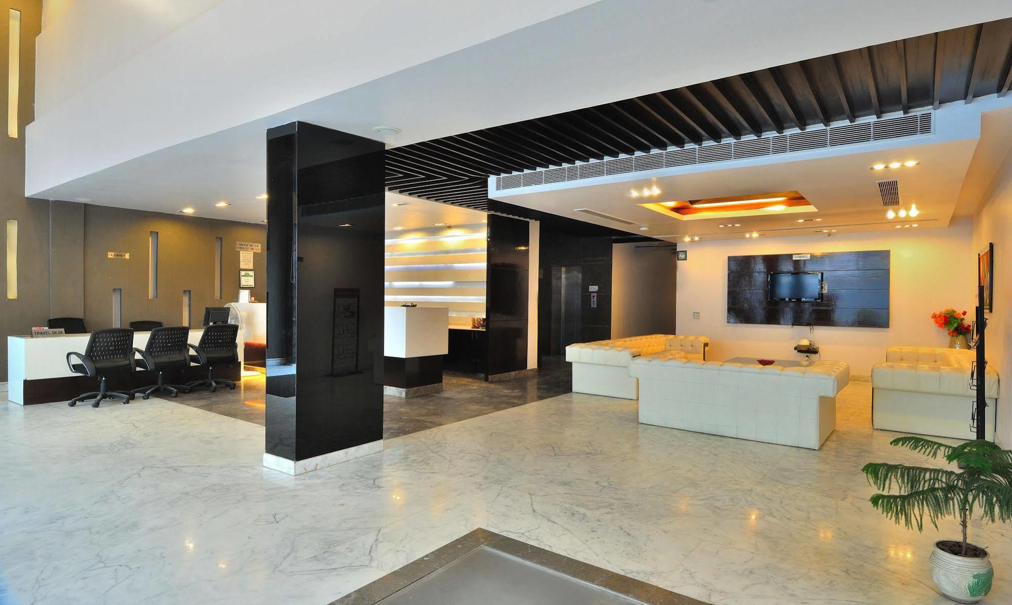 Elegance 3*