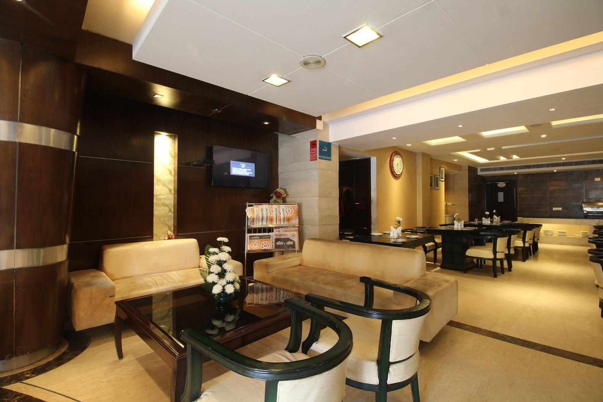 Hotel Waves, Airport Delhi (National Capital Territory of India)