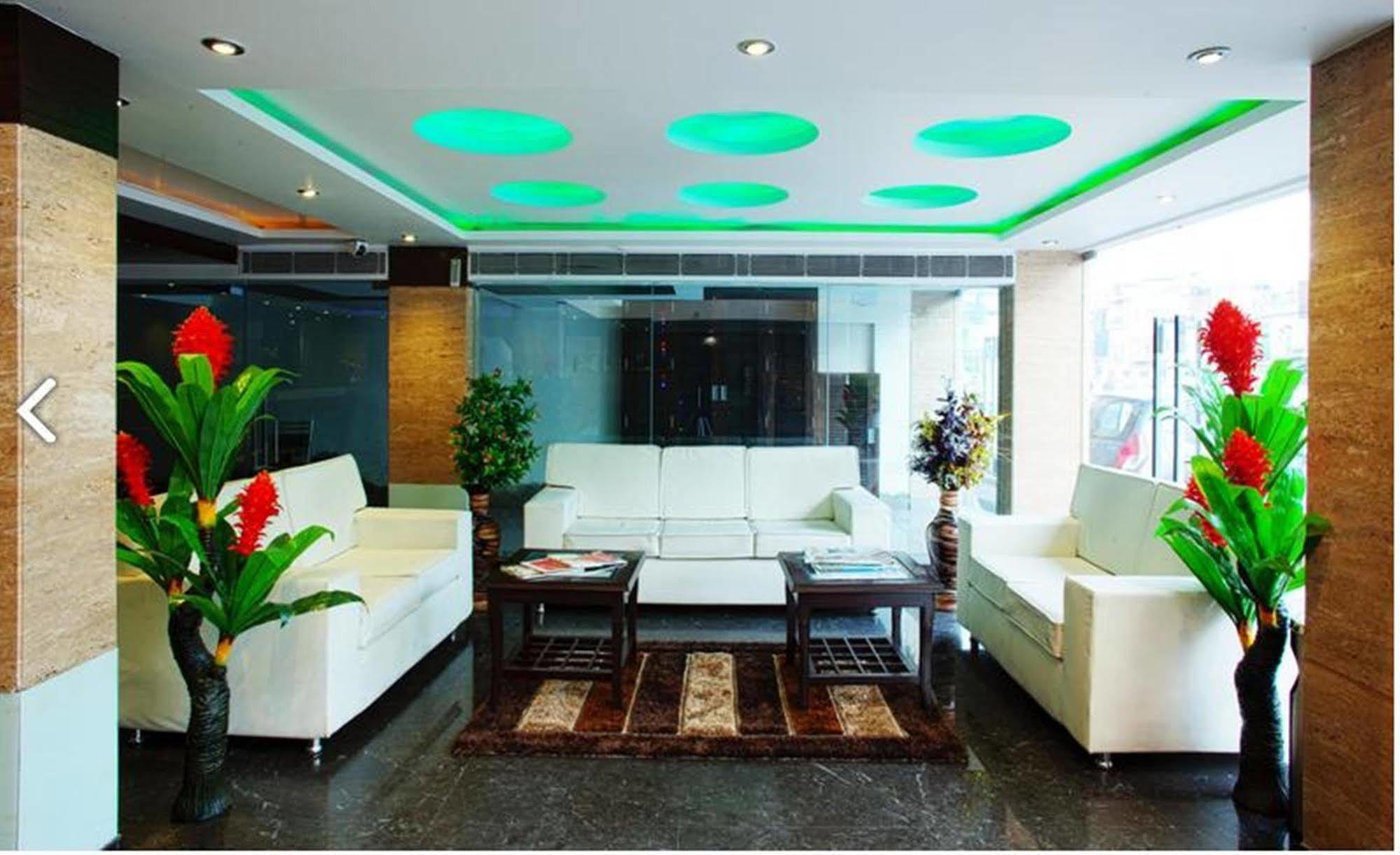 Delhi 55 -city Center 4*