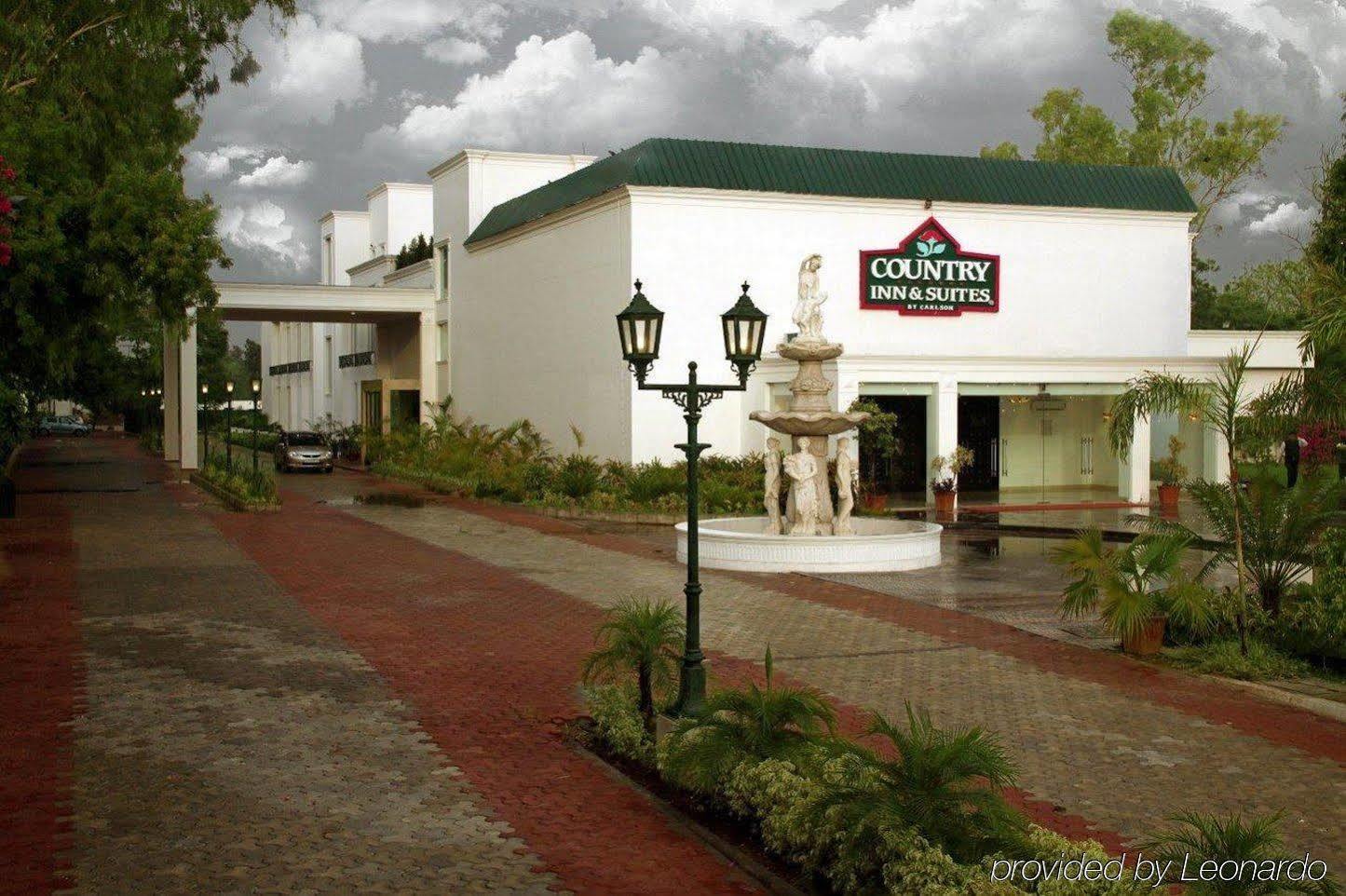 Country & By Radisson, Delhi Satbari 4* New Delhi