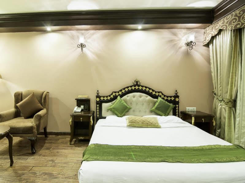 Hotel Treebo Tryst Royce New Friends Colony