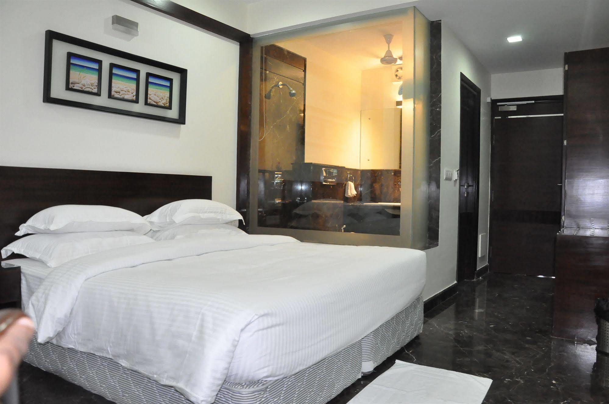 Metropolitan 3*