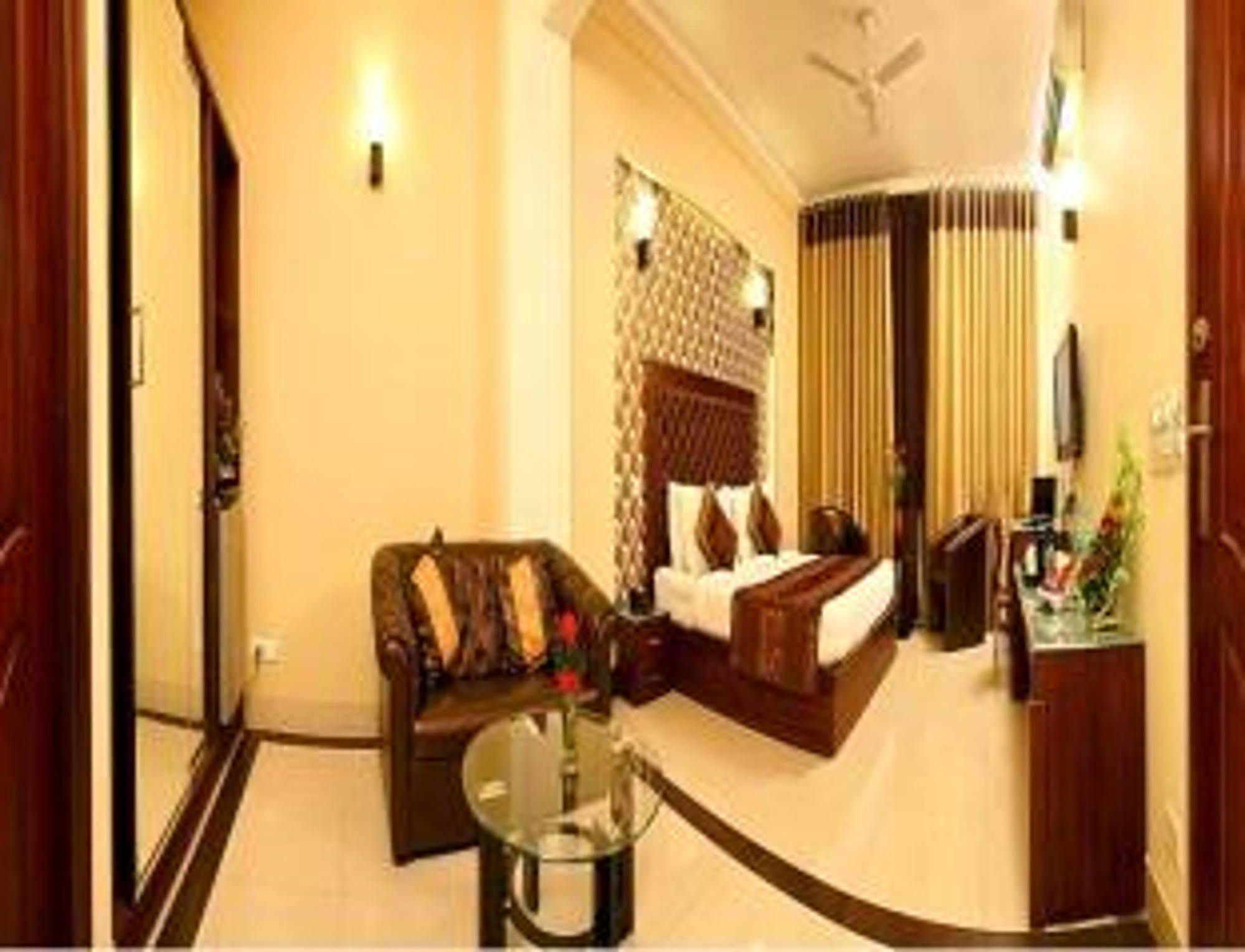Fabexpress Llyod Residency 3* New Delhi