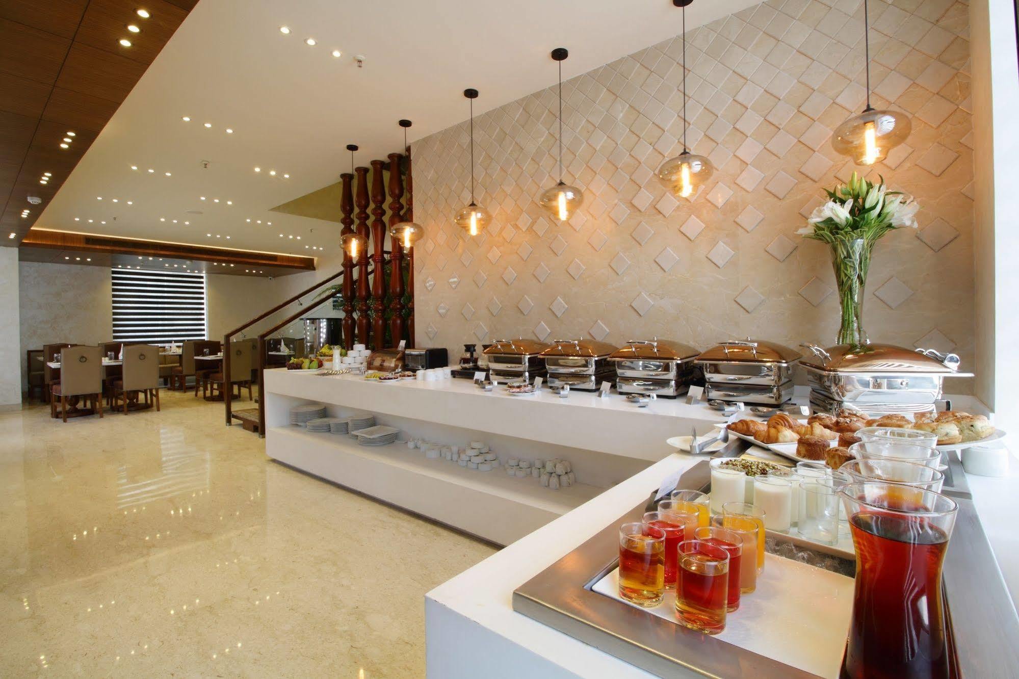 Ameya 4* New Delhi