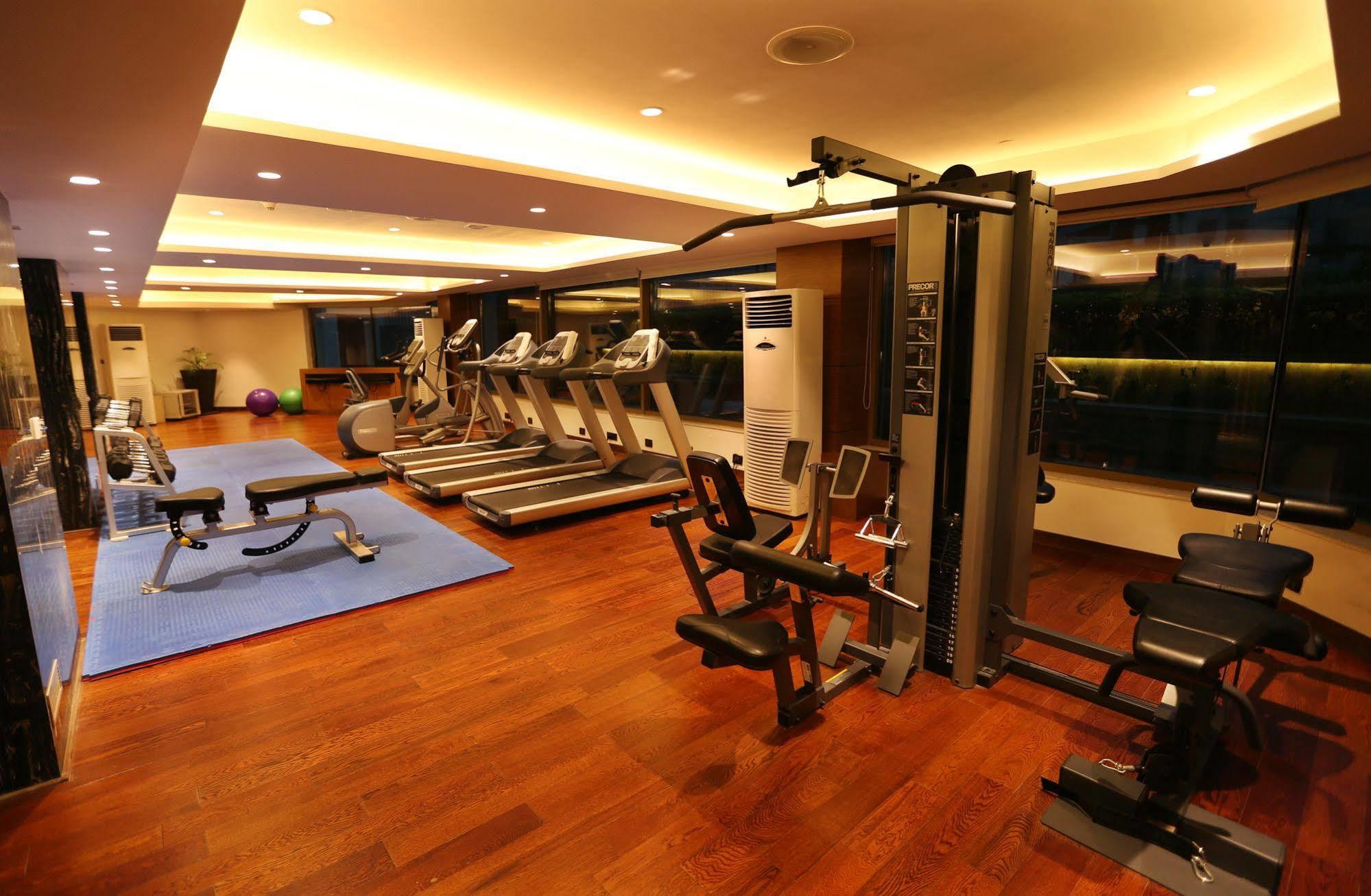 Hotel Pride Plaza Hotel, Aerocity New Delhi