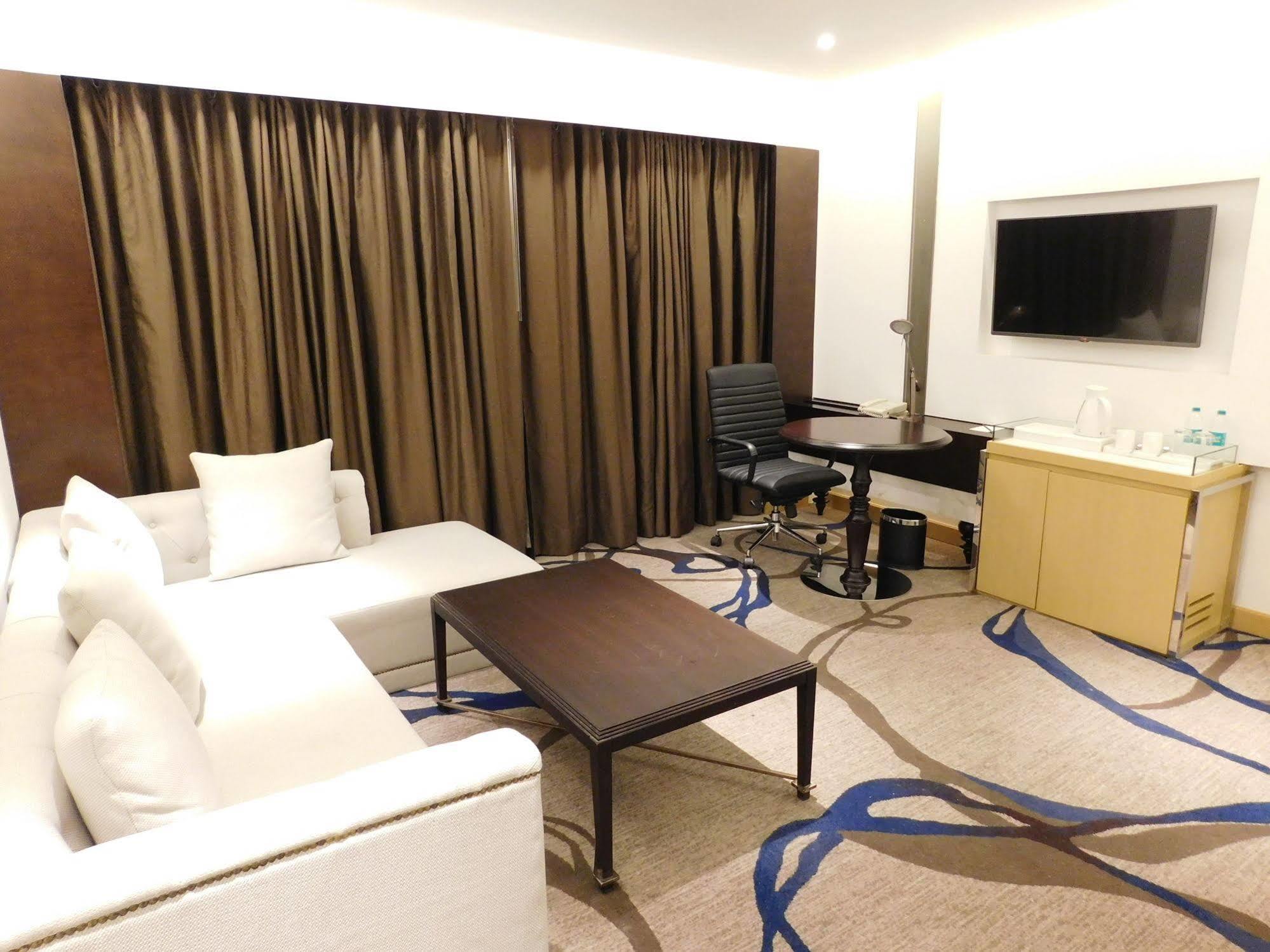 Hotel Pride Plaza Hotel, Aerocity 5*