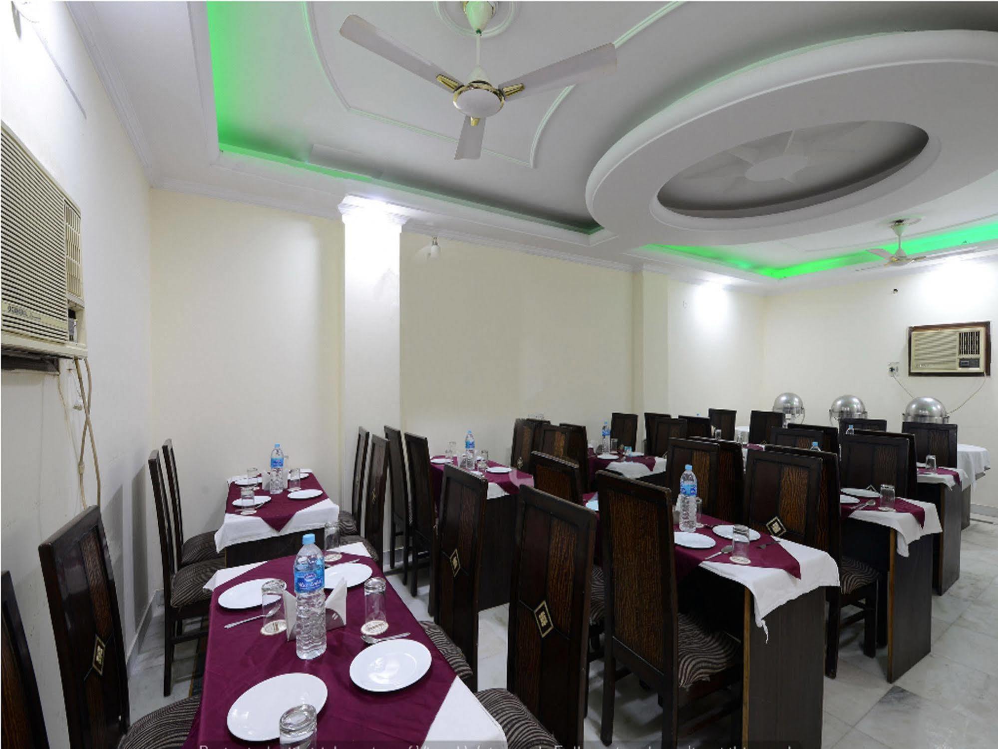 Airport Vishal Residency 3*