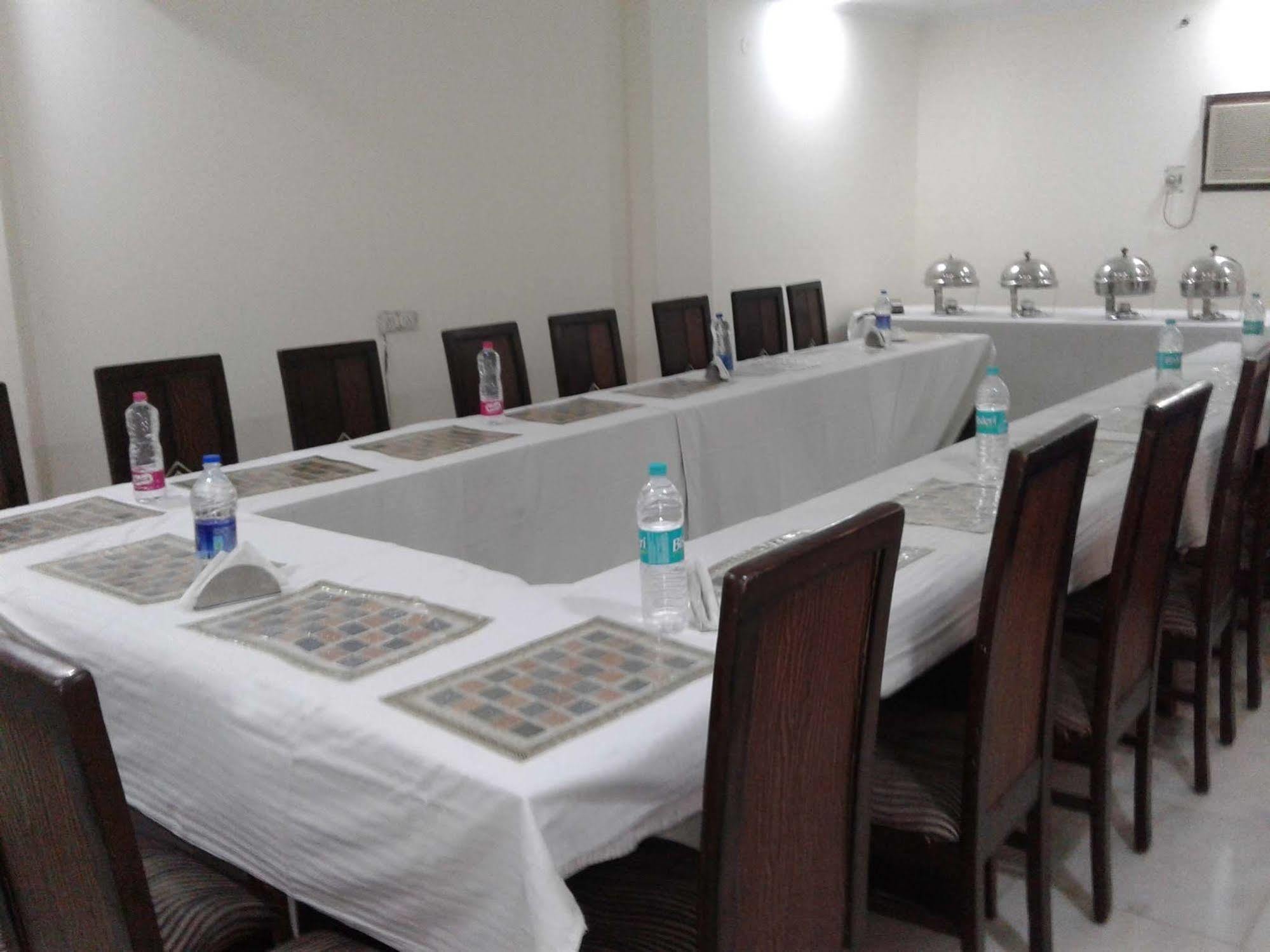 Airport Vishal Residency 3* New Delhi