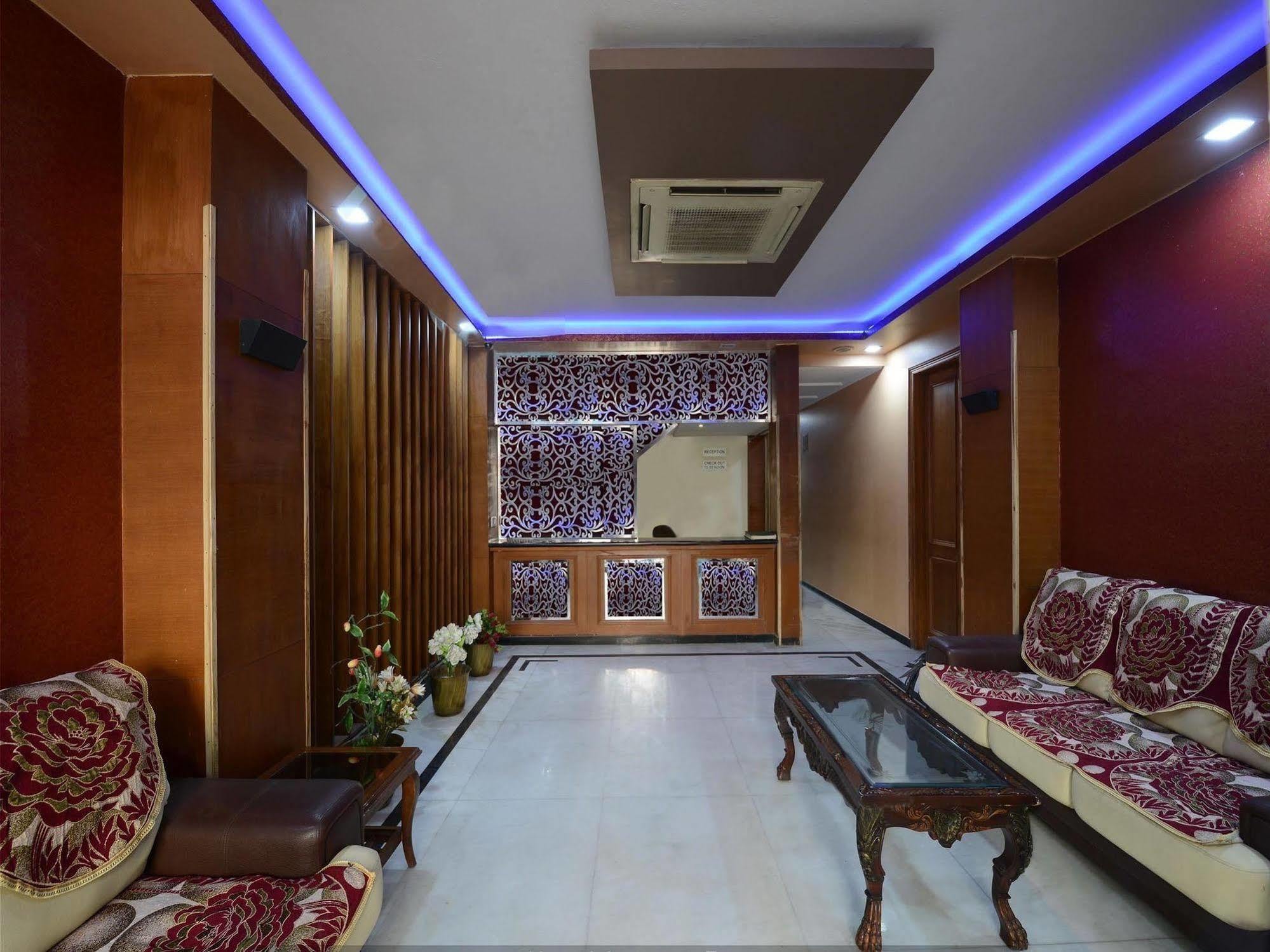 Hotel Airport Vishal Residency
