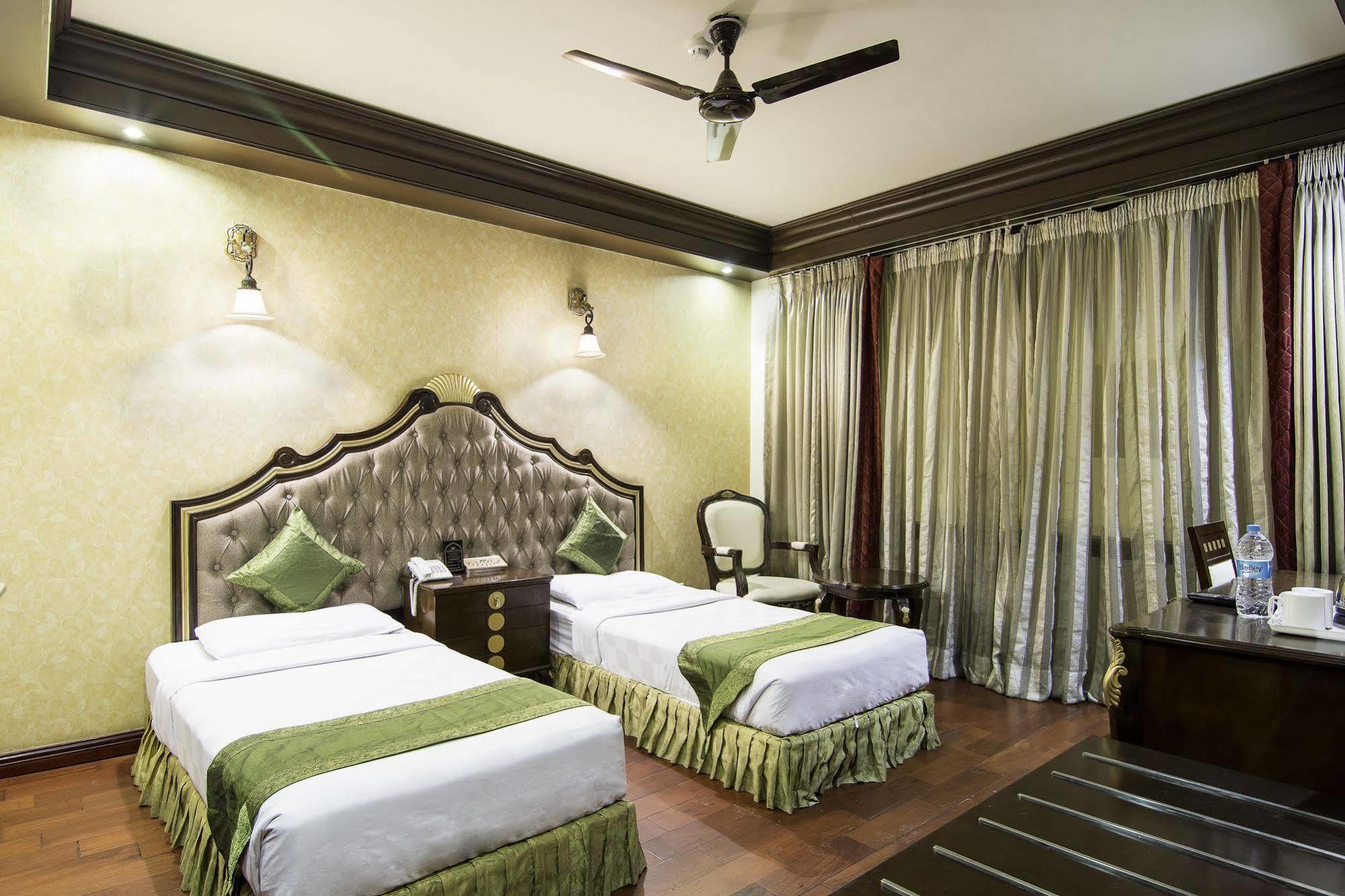 Treebo Tryst Royce New Friends Colony Hotel New Delhi