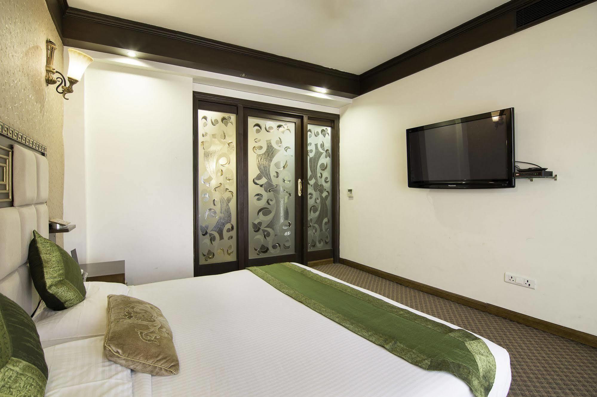 Treebo Tryst Royce New Friends Colony 3* New Delhi