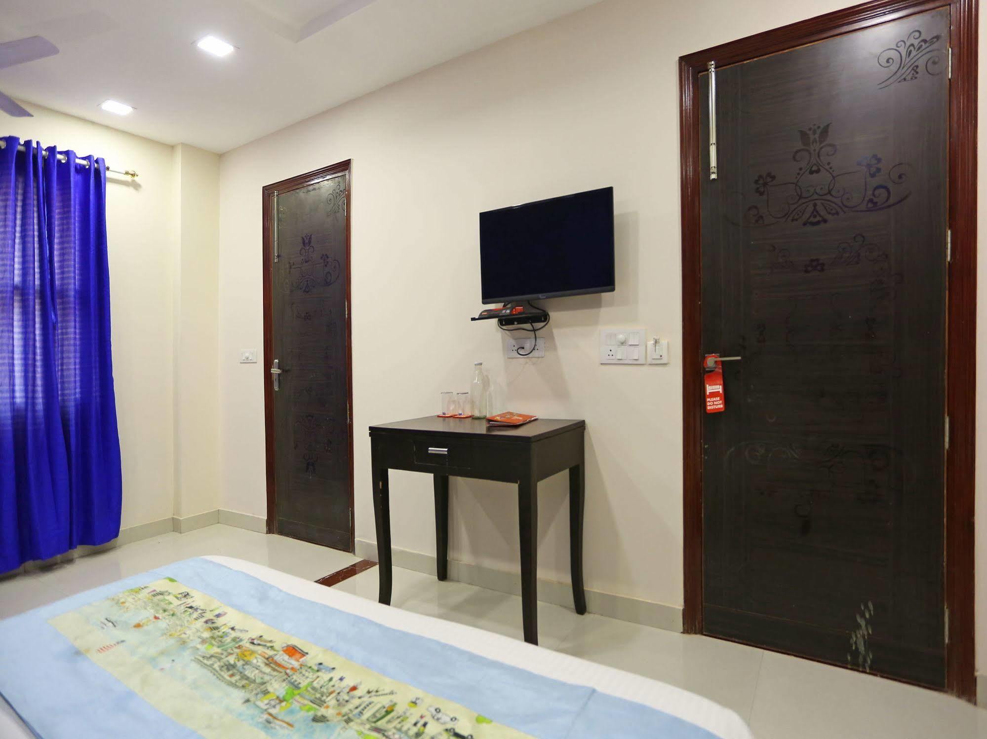 Oyo Rohini Pitampura Delhi (National Capital Territory of India)