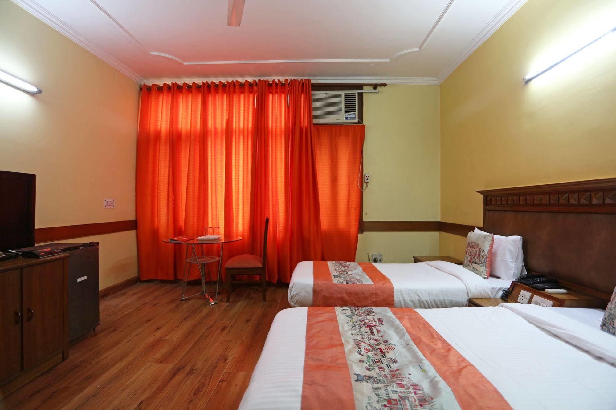 Hotel Oyo Kalkaji Mandir
