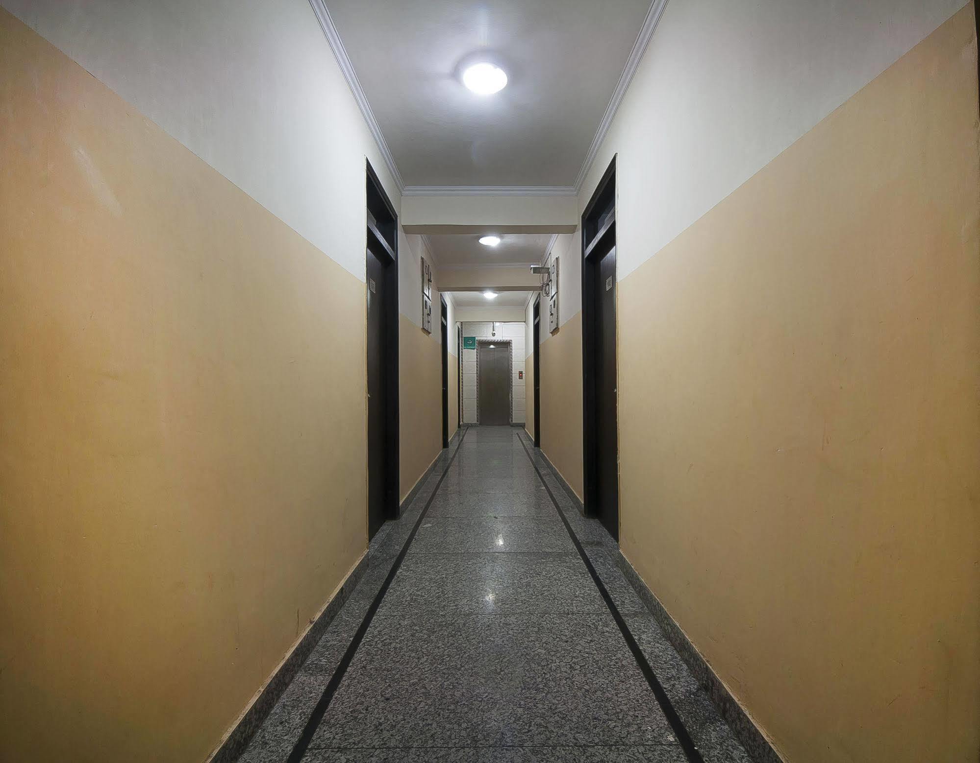 Hotel Charanpahari