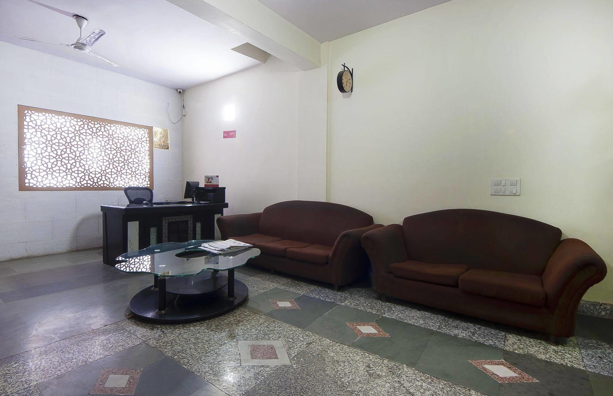 Charanpahari Hotel 3*
